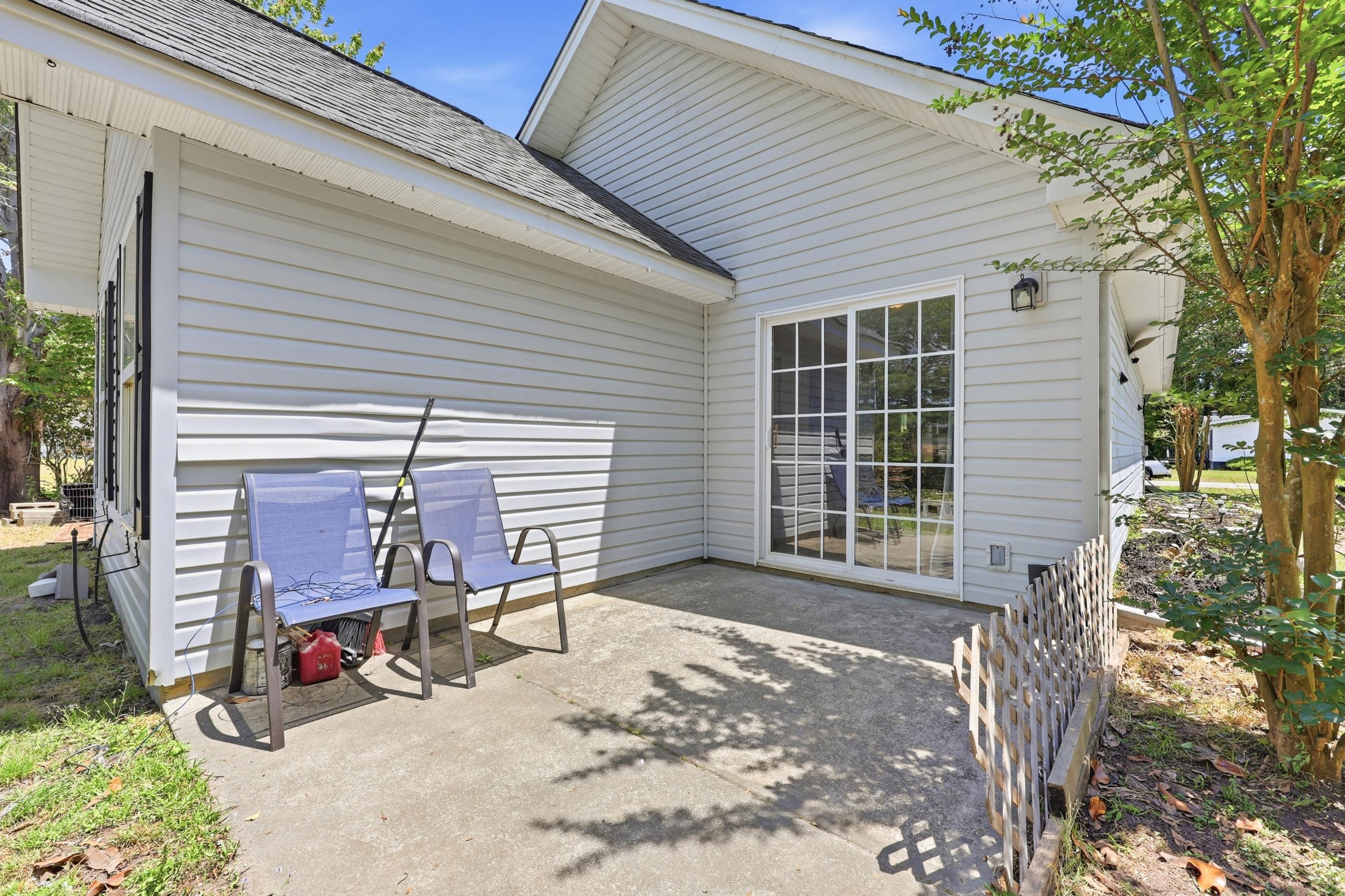 3950 Mayfield Dr. Property Photo 30