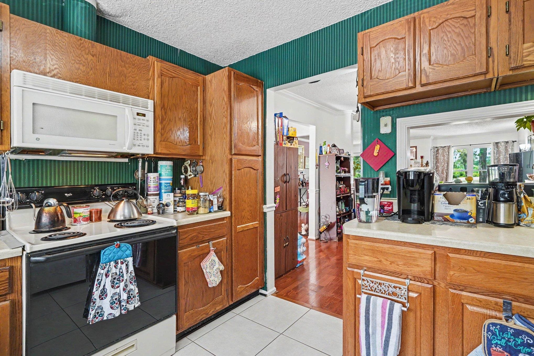 317 Lakeview Dr. Property Photo 16