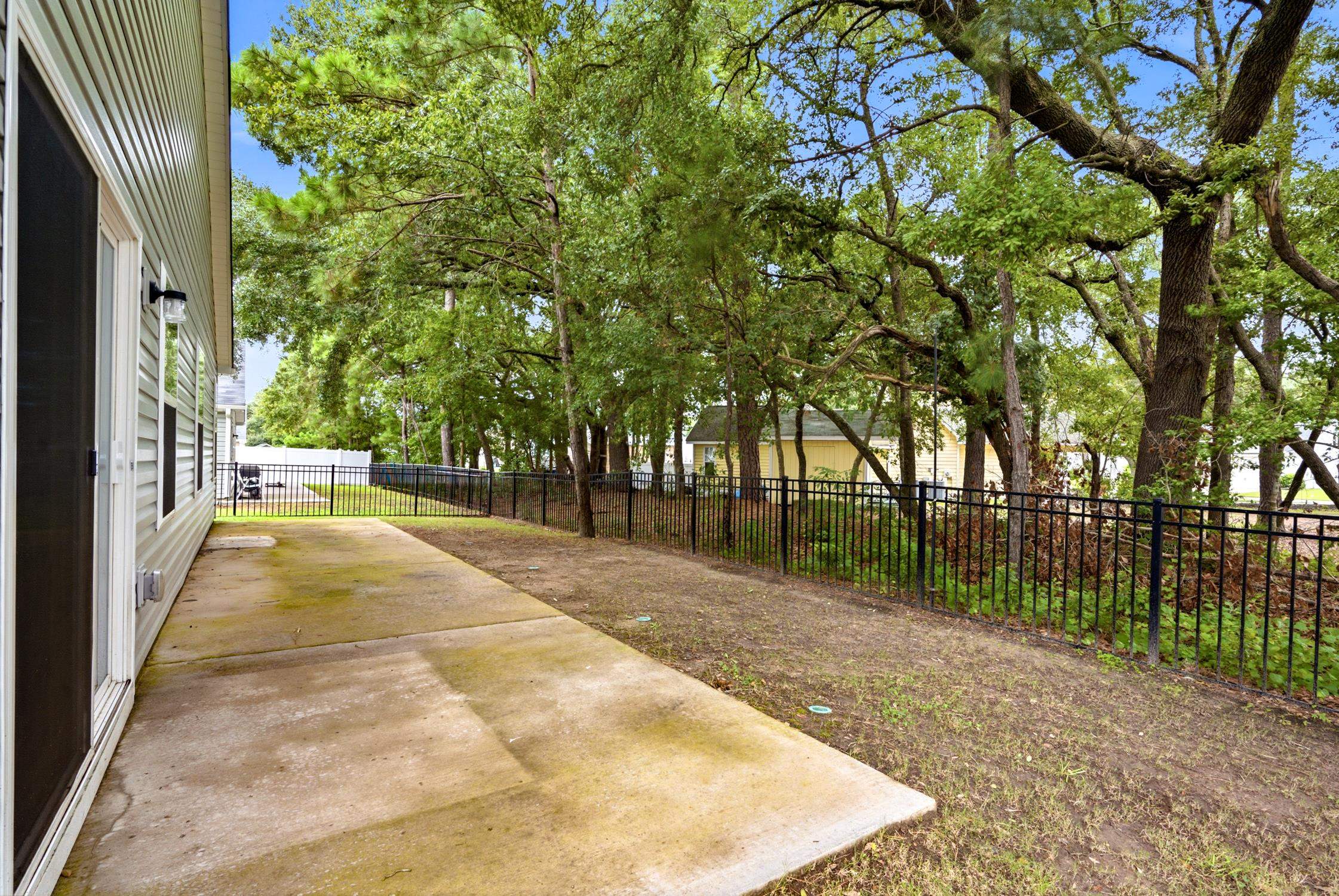 144 Foxford Dr. Property Photo 32