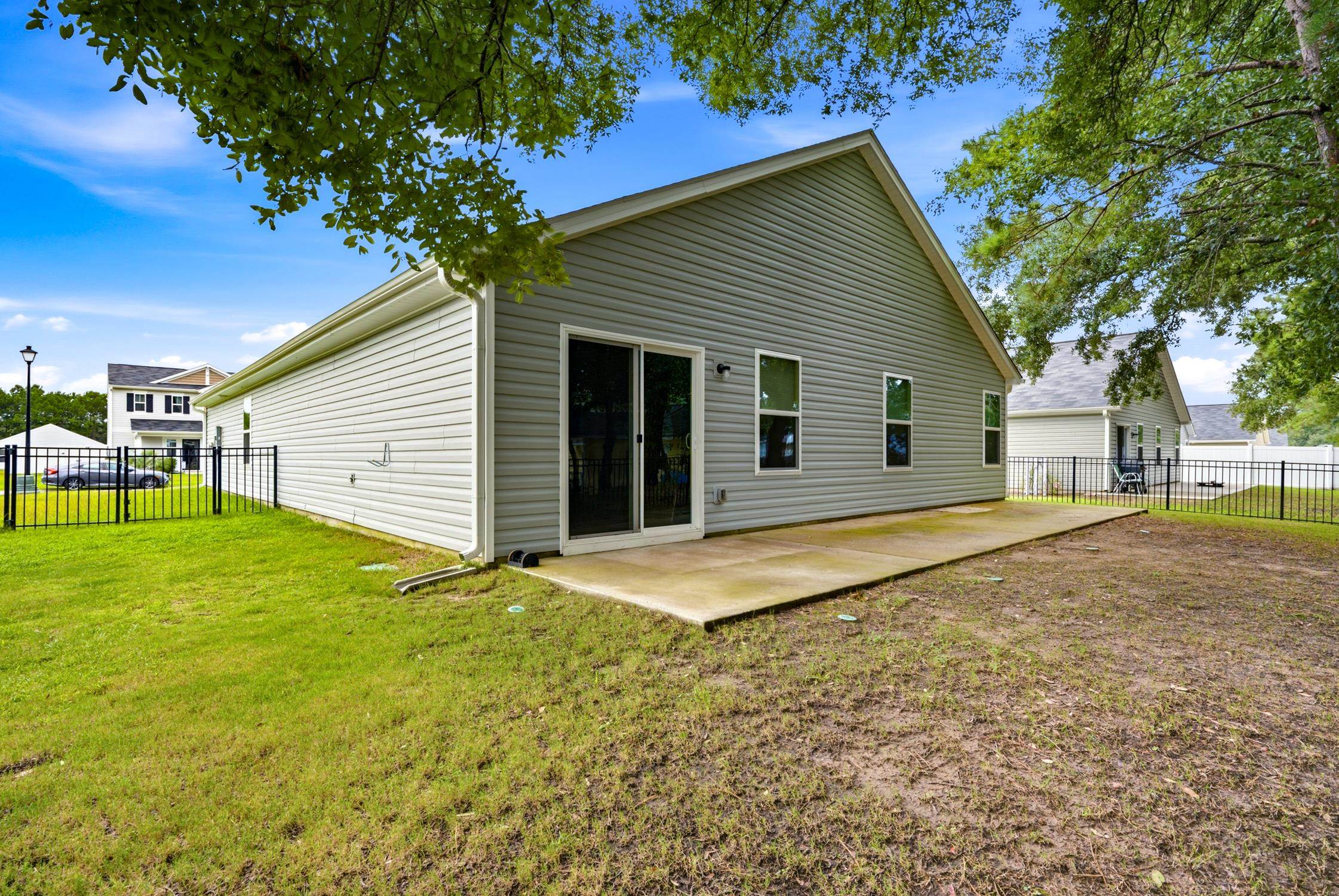 144 Foxford Dr. Property Photo 34
