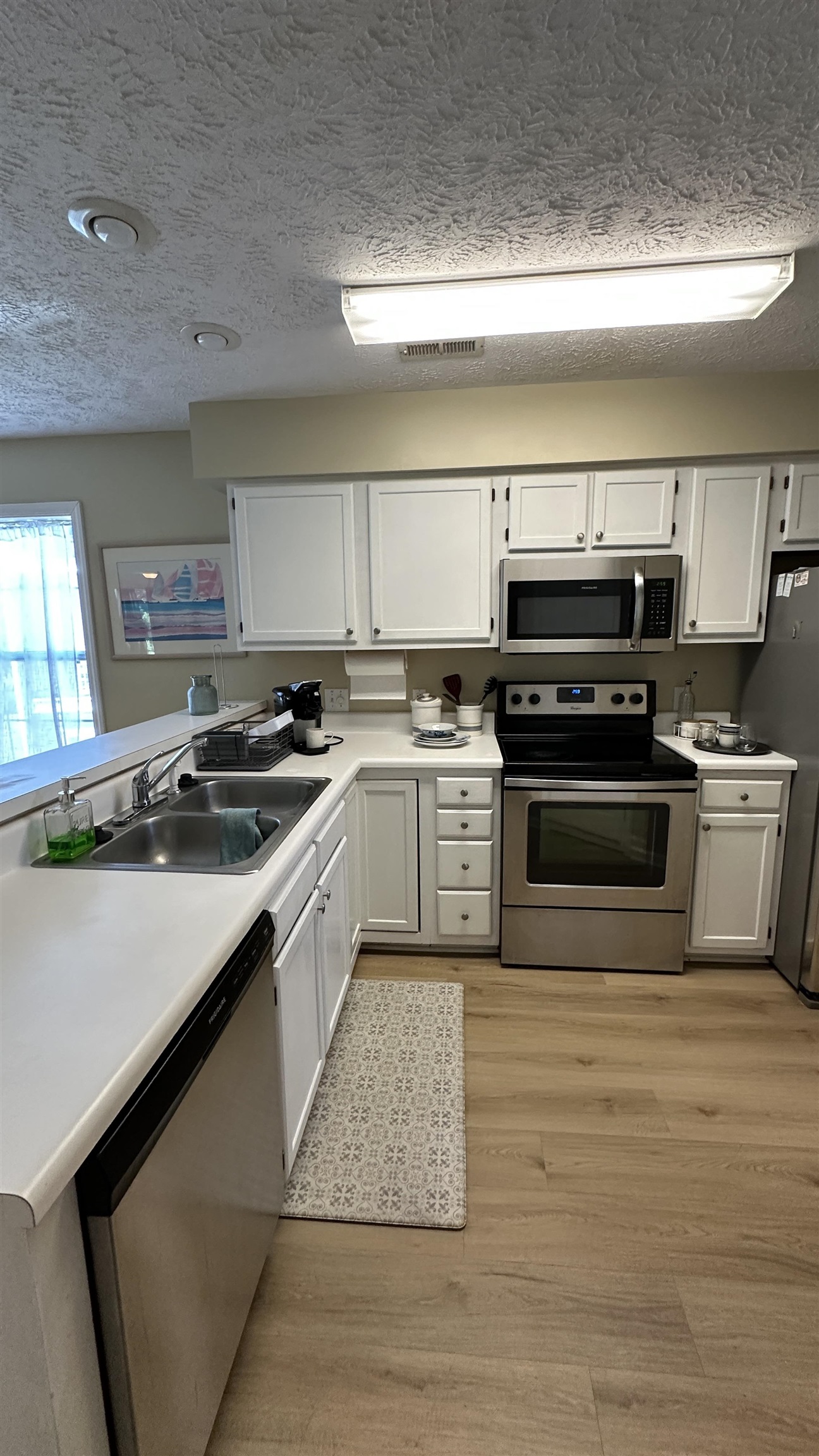 553 White River Dr. Property Photo 11