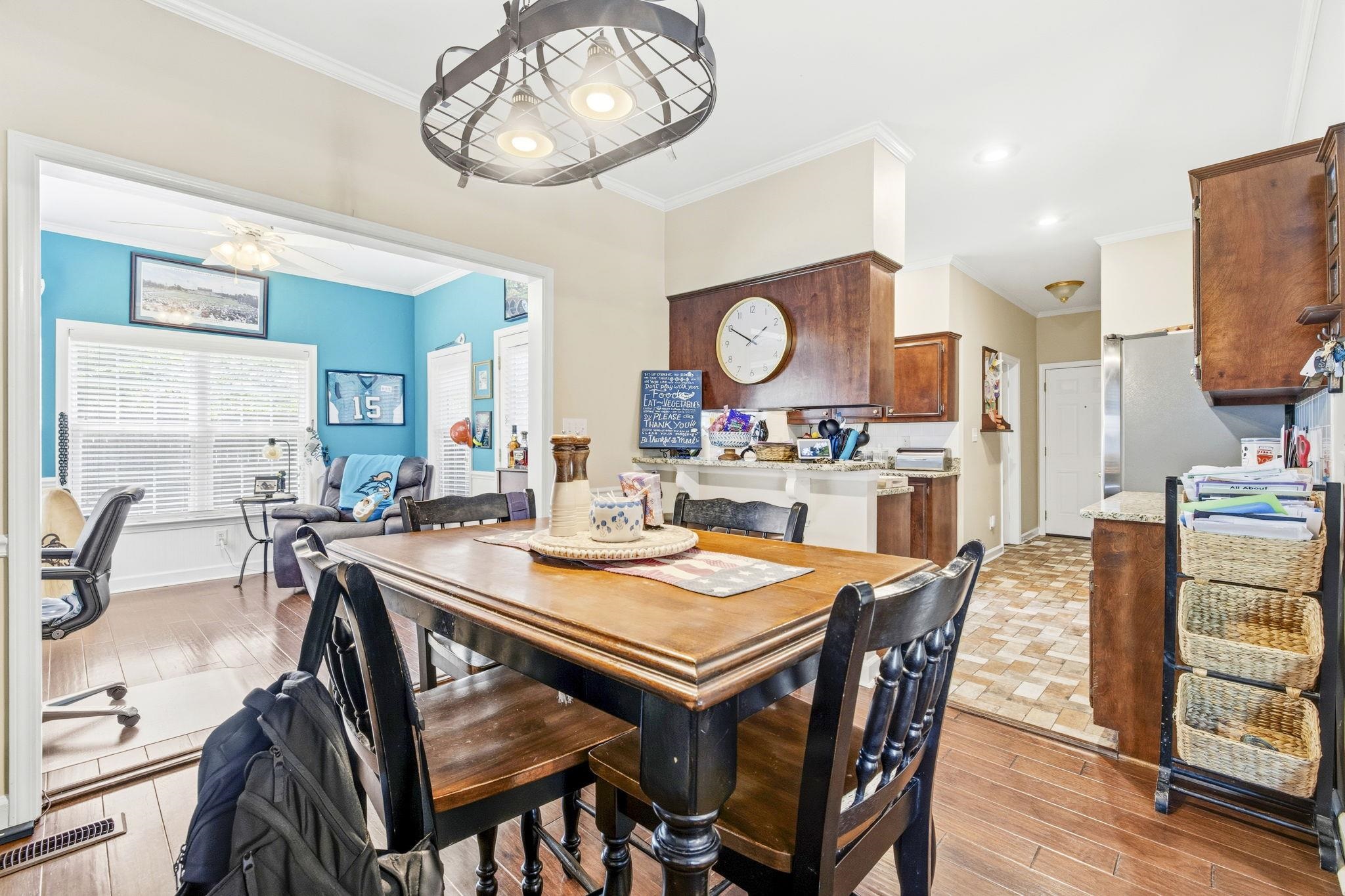 901 Collins St. Property Photo 12