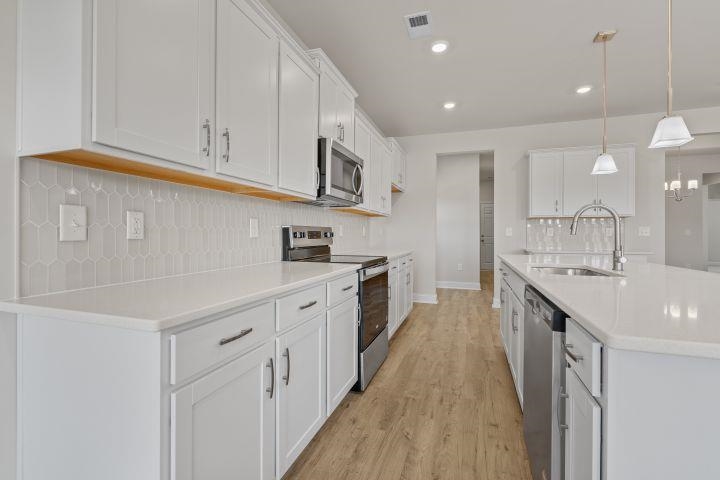 7724 Vicino Path Property Photo 45