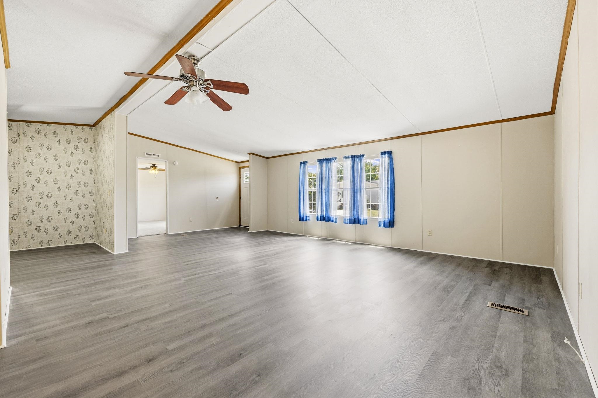 344 Misty Breeze Ln. Property Photo 2