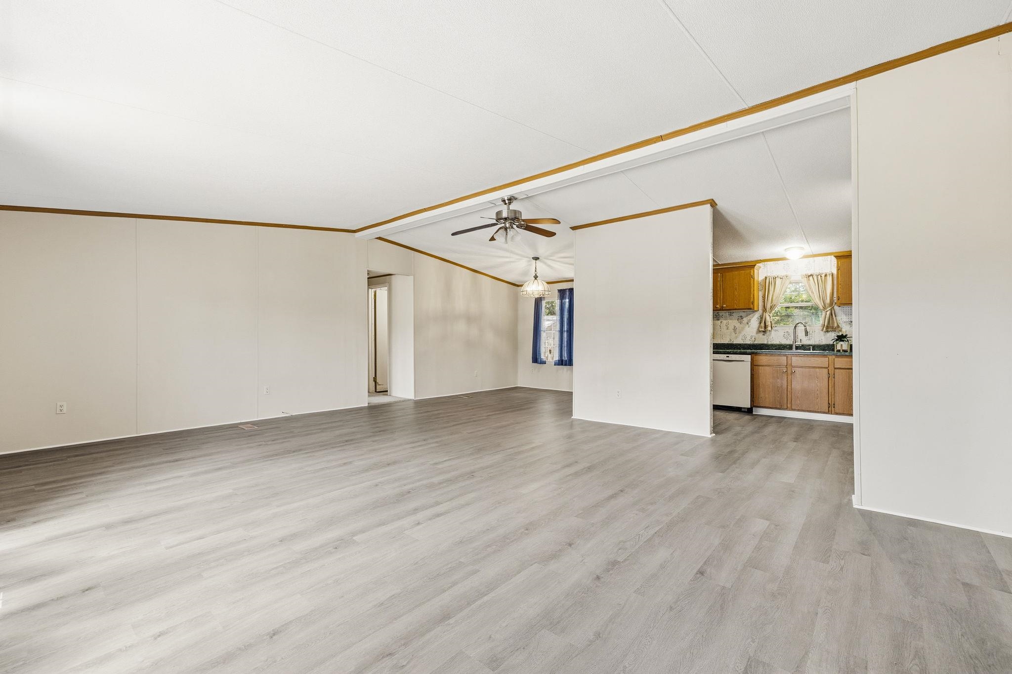 344 Misty Breeze Ln. Property Photo 4