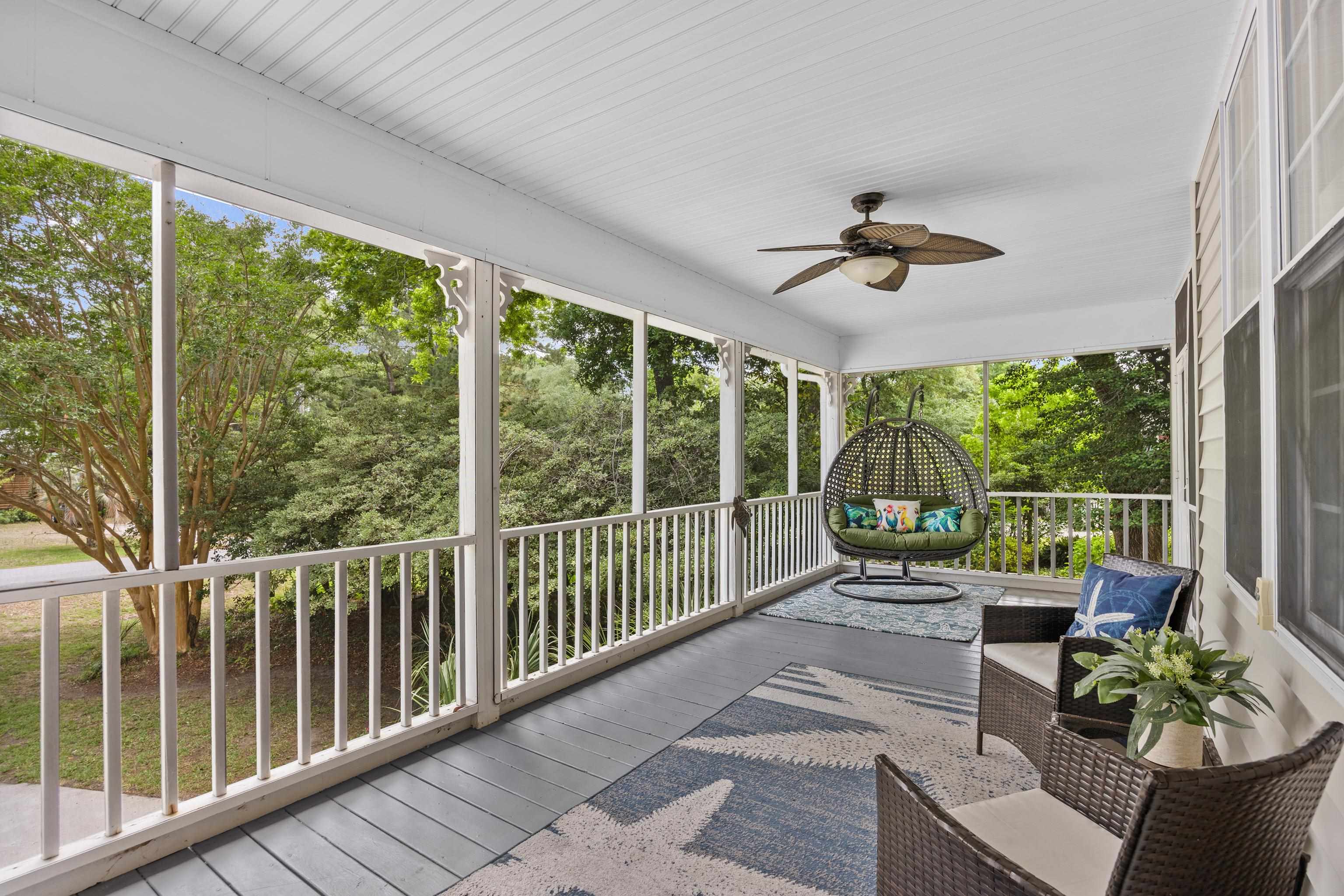 554 Hammock Ave. Property Photo 4