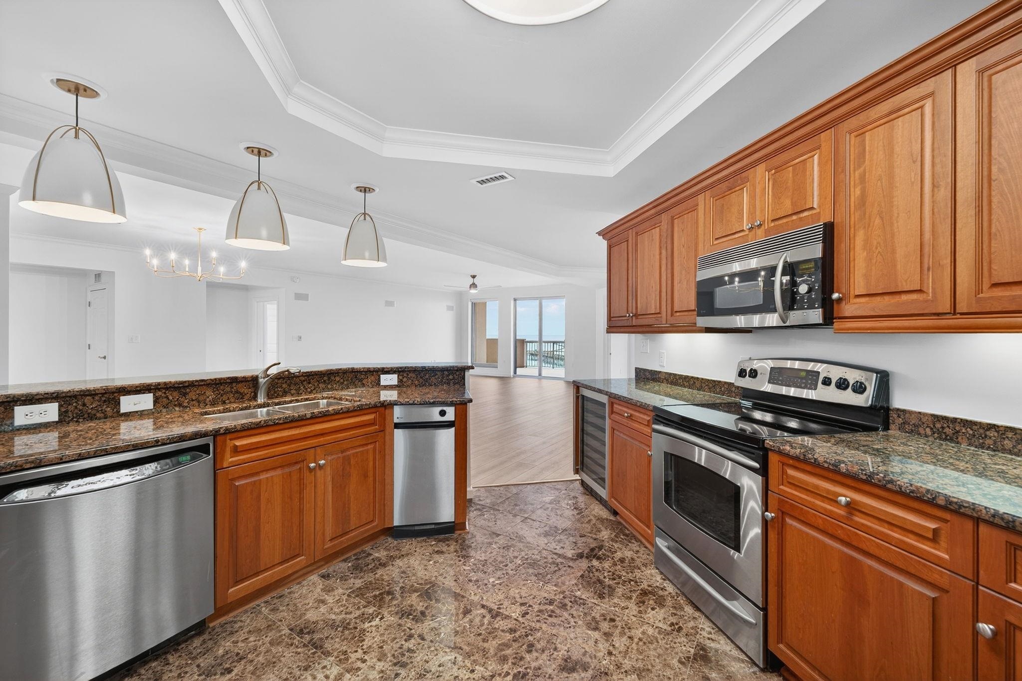 8500 Margate Circle Property Photo 18