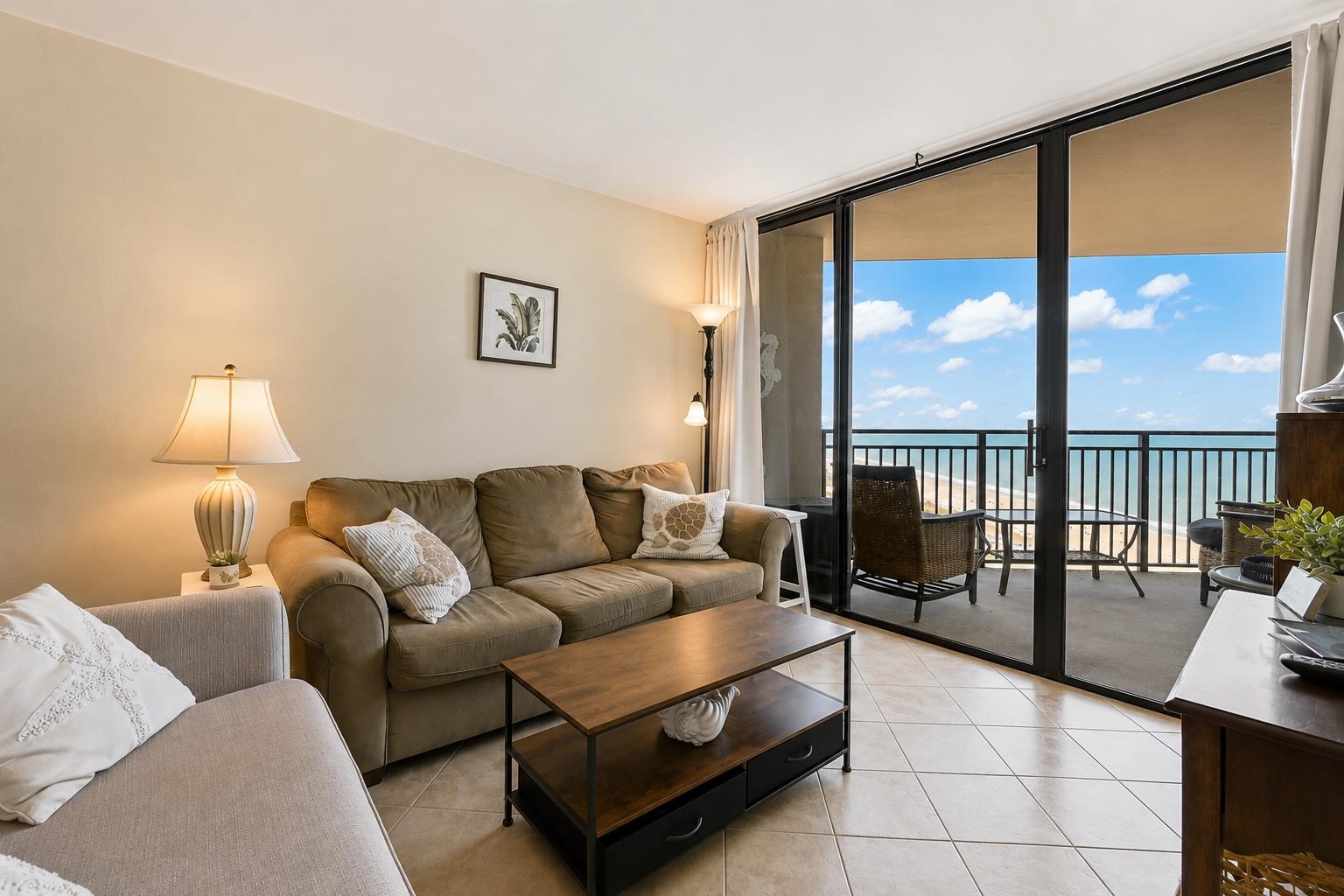 5523 N Ocean Blvd. Property Photo 2
