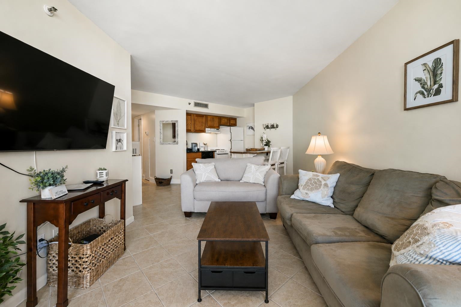 5523 N Ocean Blvd. Property Photo 8