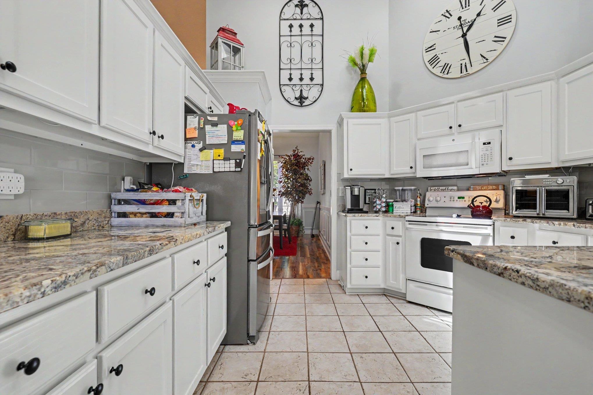 226 Candlewood Dr. Property Photo 19