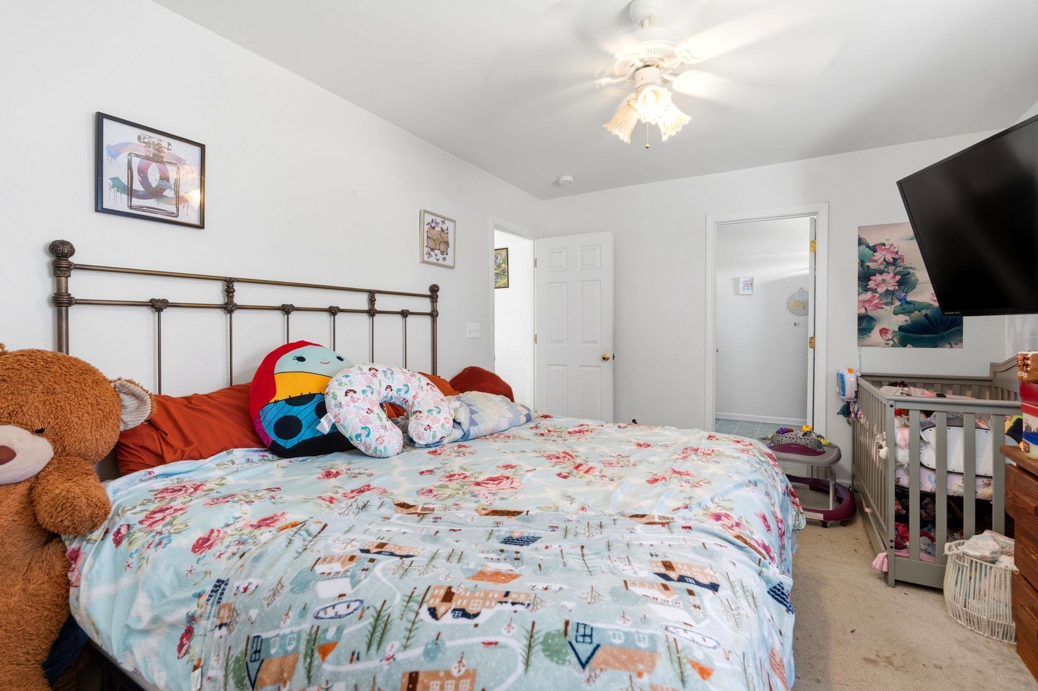 391 Vesta Dr. Property Photo 14