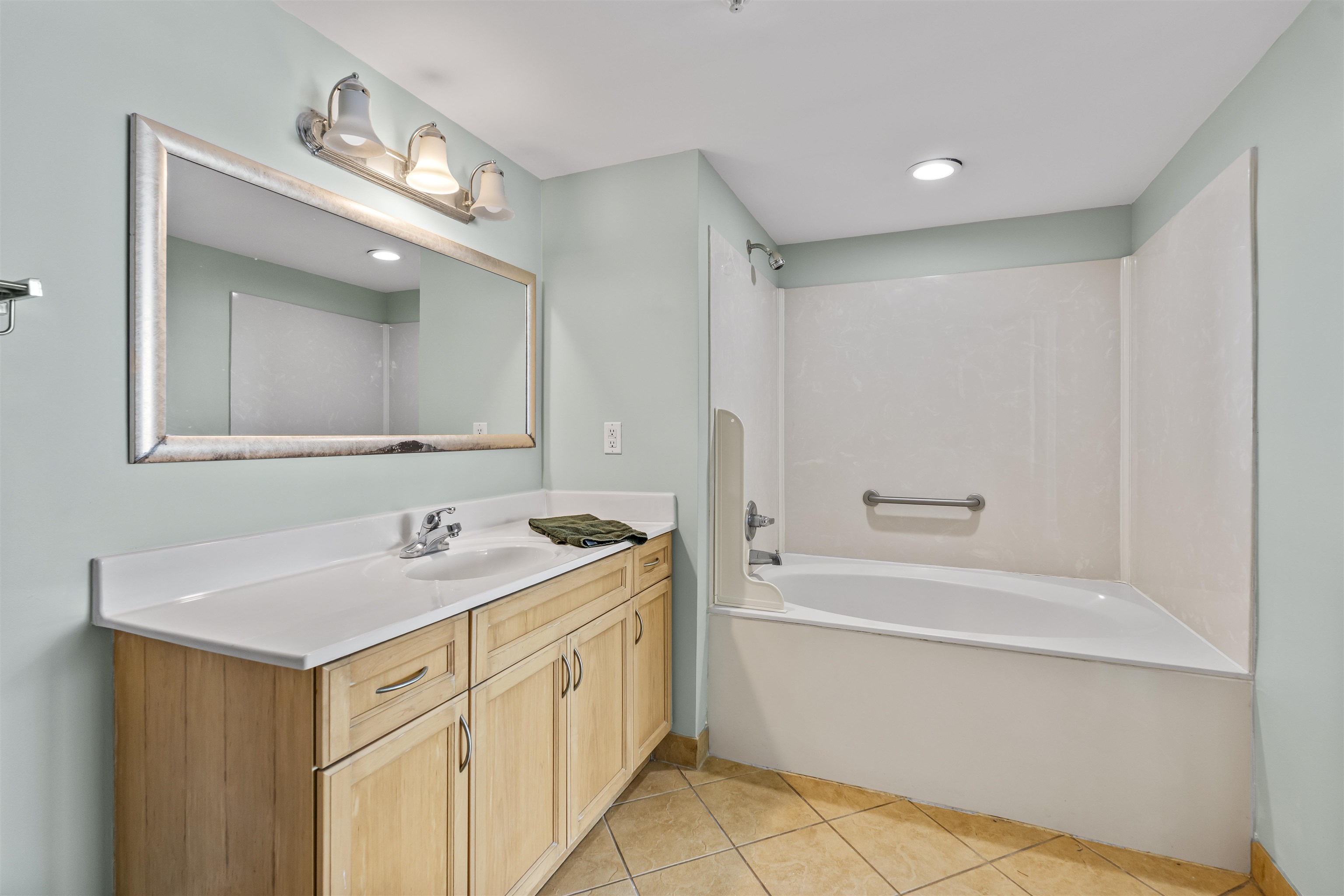 3500 N Ocean Blvd. Property Photo 19