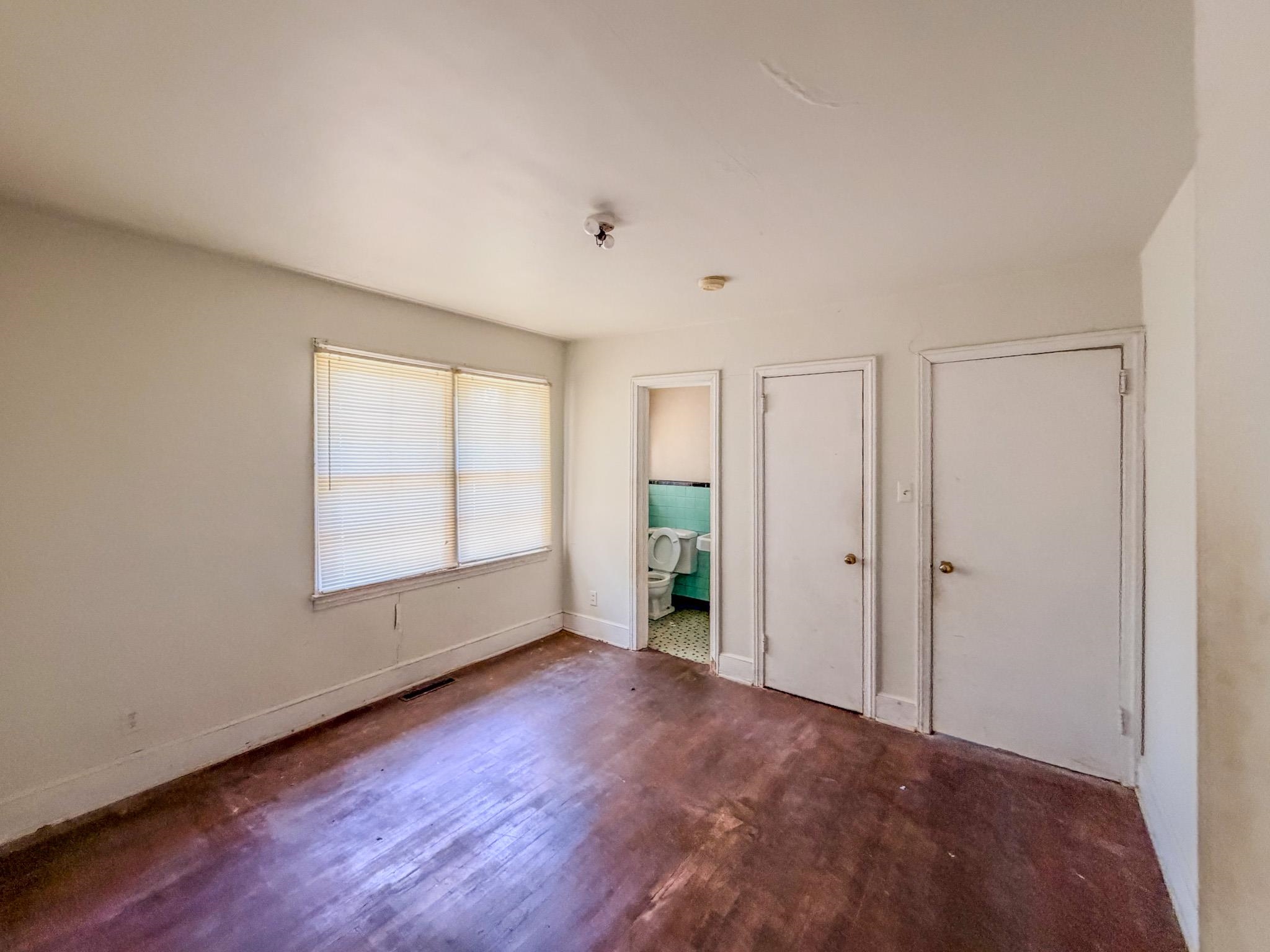 929 Mt Gallant Rd Property Photo 4