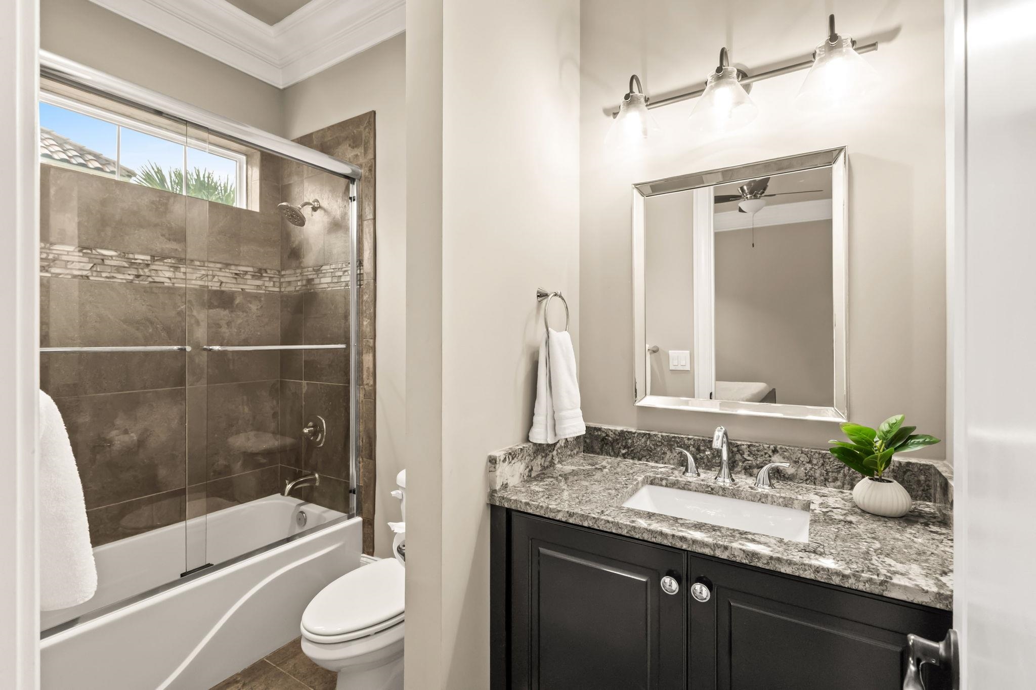 9006 Bella Verde Ct. Property Photo 22