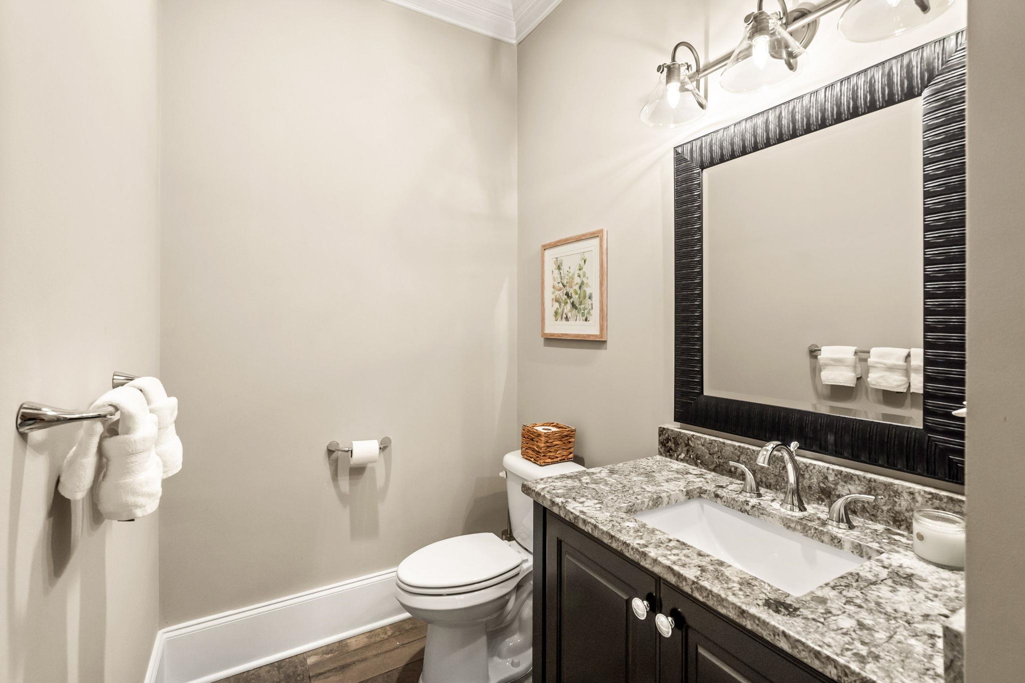 9006 Bella Verde Ct. Property Photo 24