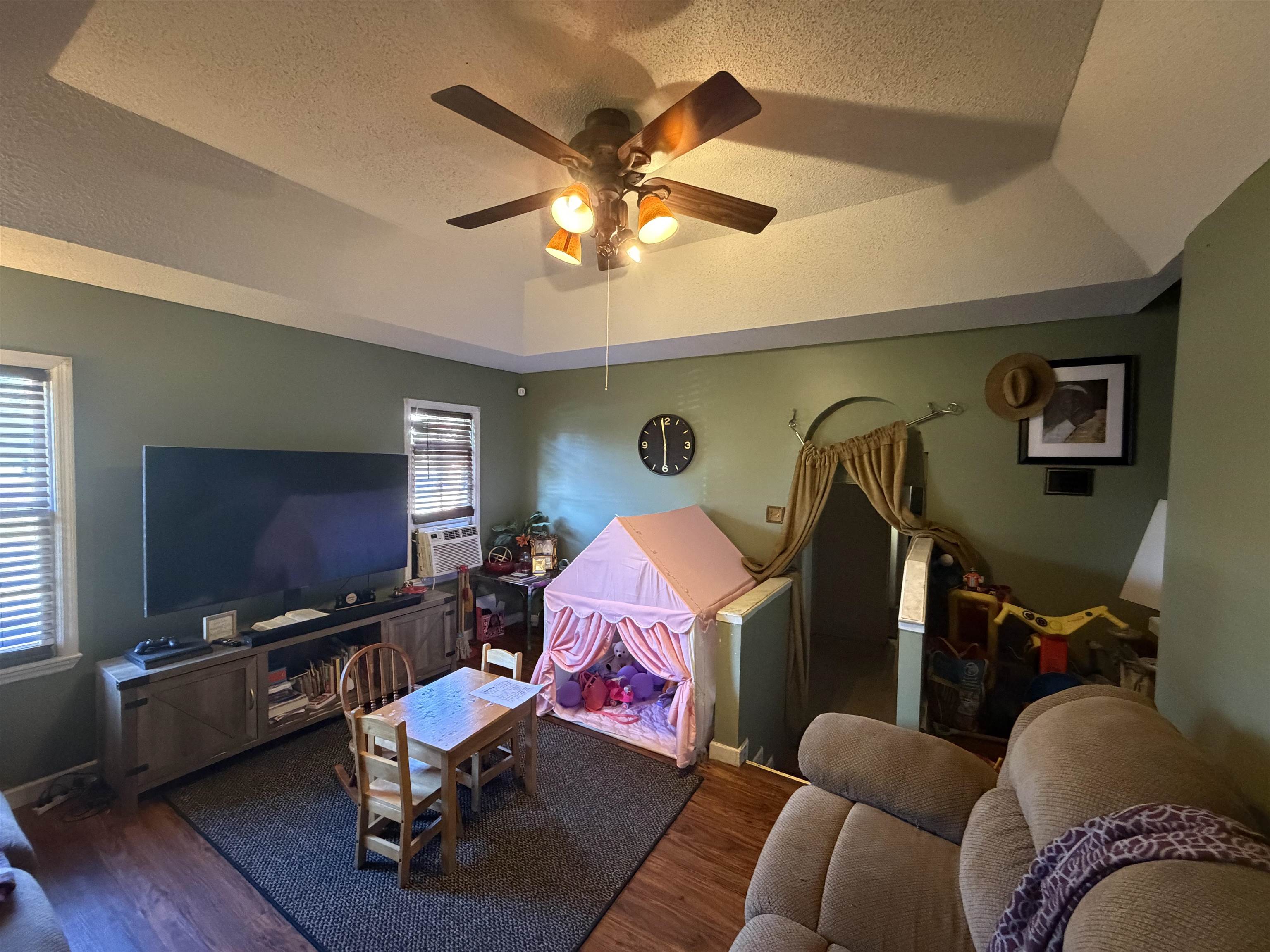 318 Wilmont St. Property Photo 12
