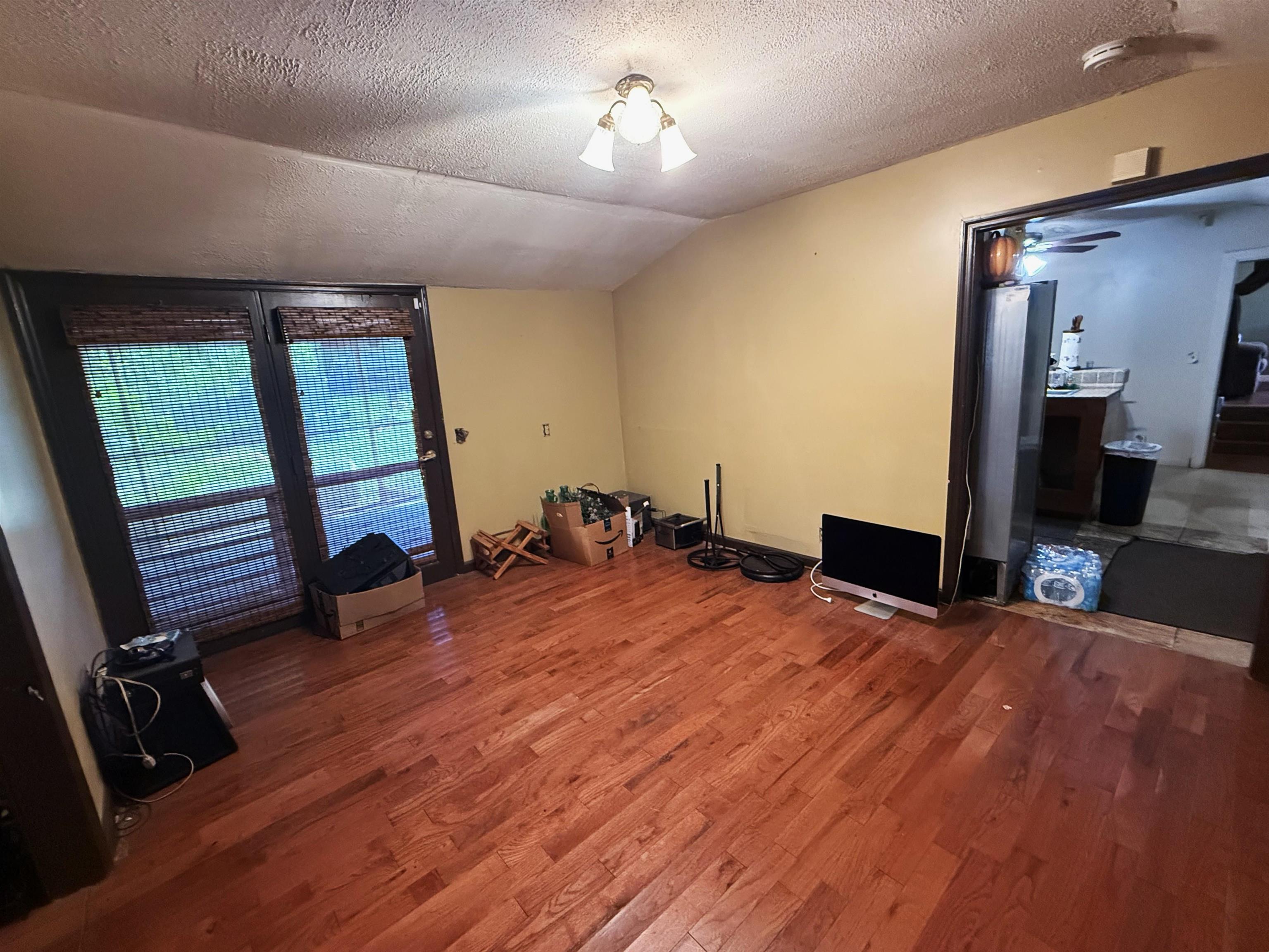 318 Wilmont St. Property Photo 20