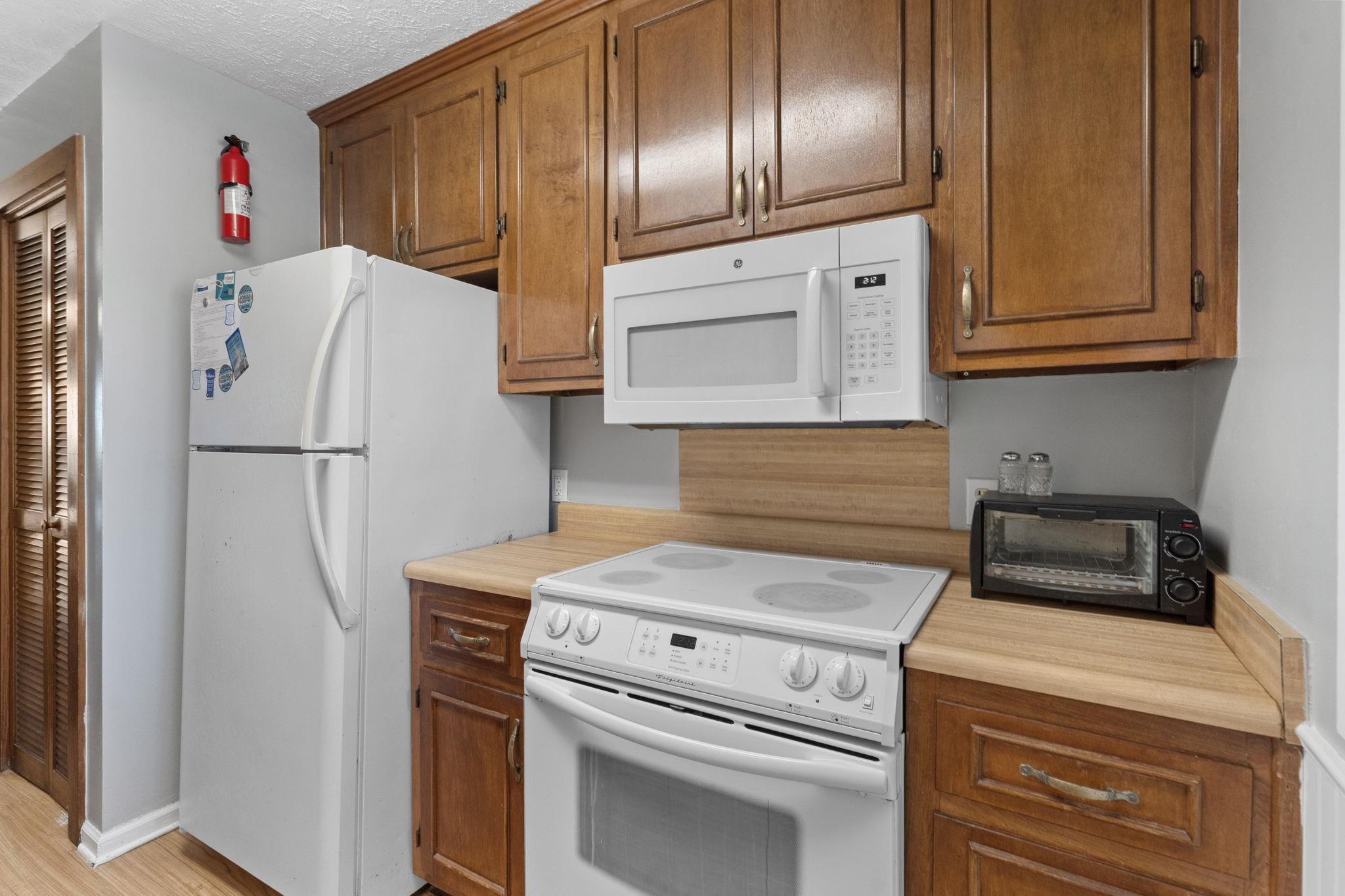 618 N Waccamaw Dr. Property Photo 19