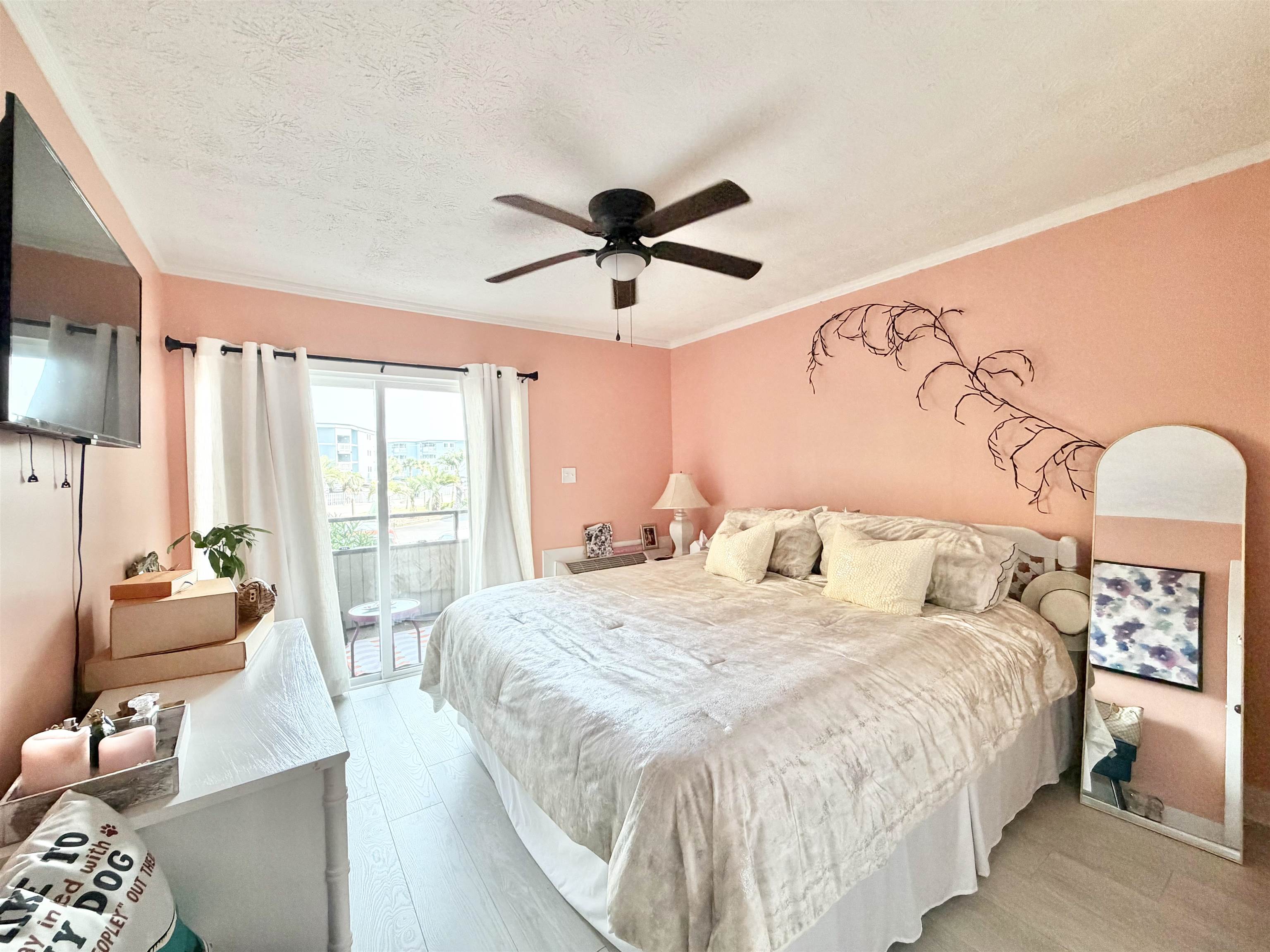 9501 Shore Dr. Property Photo 17