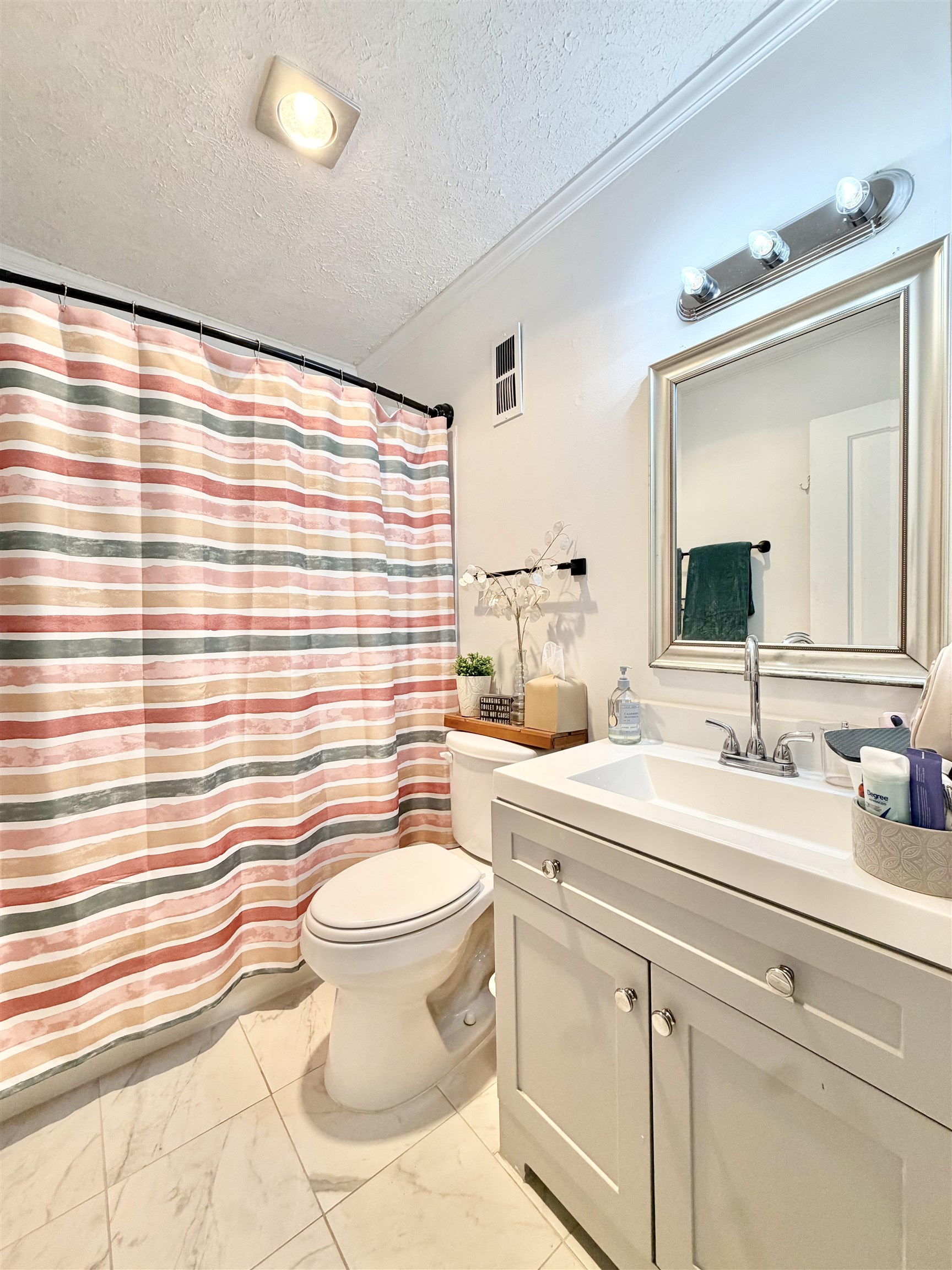 9501 Shore Dr. Property Photo 19
