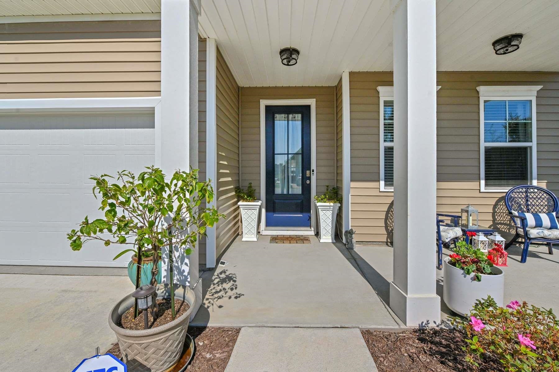 808 Atlantic Commons Dr. Property Photo 2