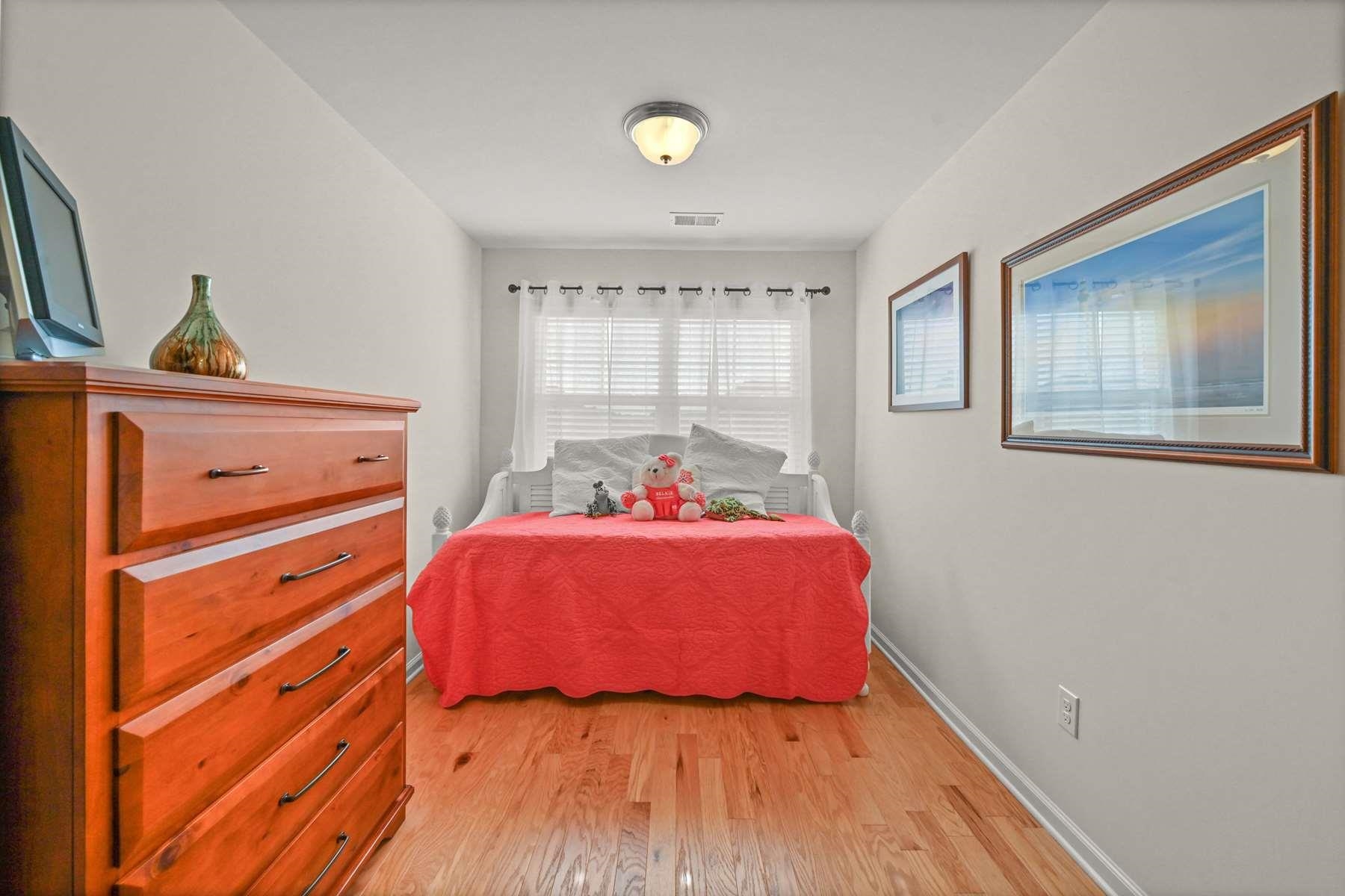 808 Atlantic Commons Dr. Property Photo 23