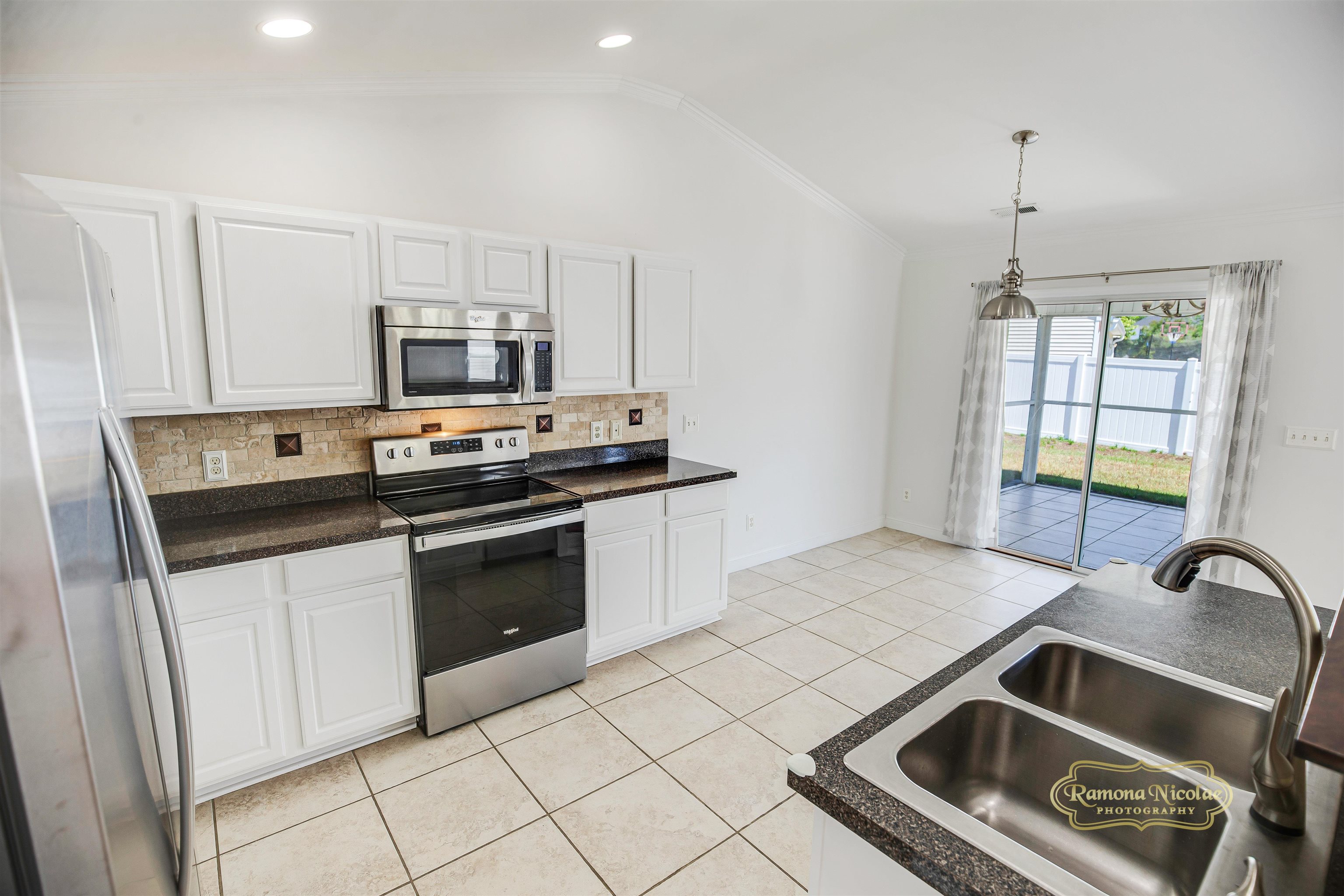 425 Bellegrove Dr. Property Photo 10