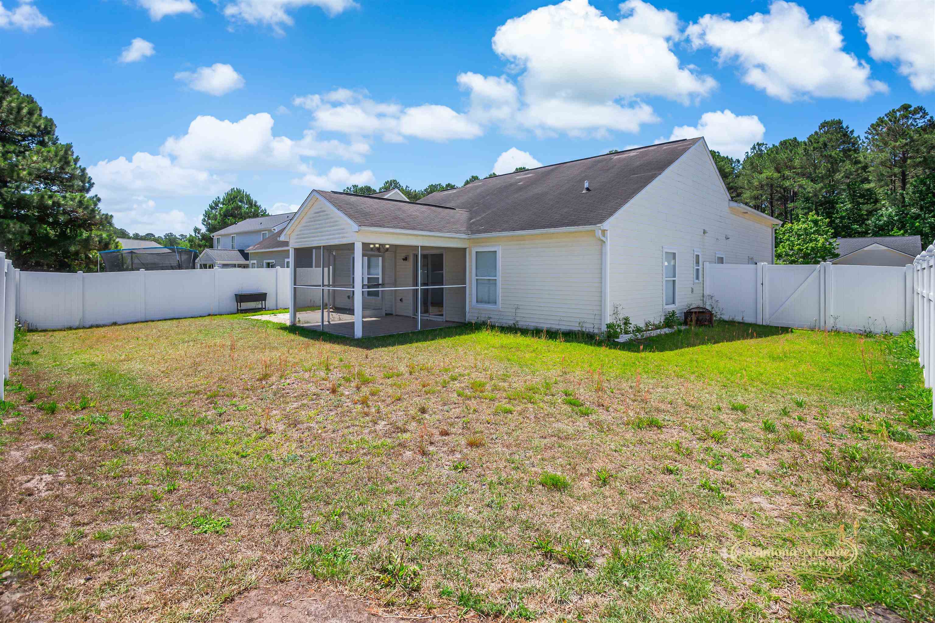 425 Bellegrove Dr. Property Photo 22