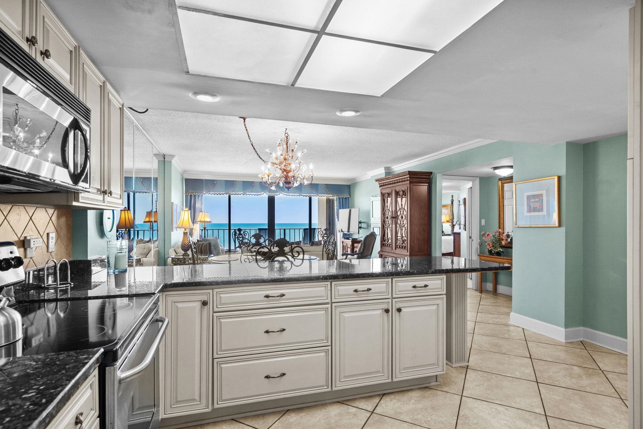 10200 Beach Club Dr. Property Photo 20