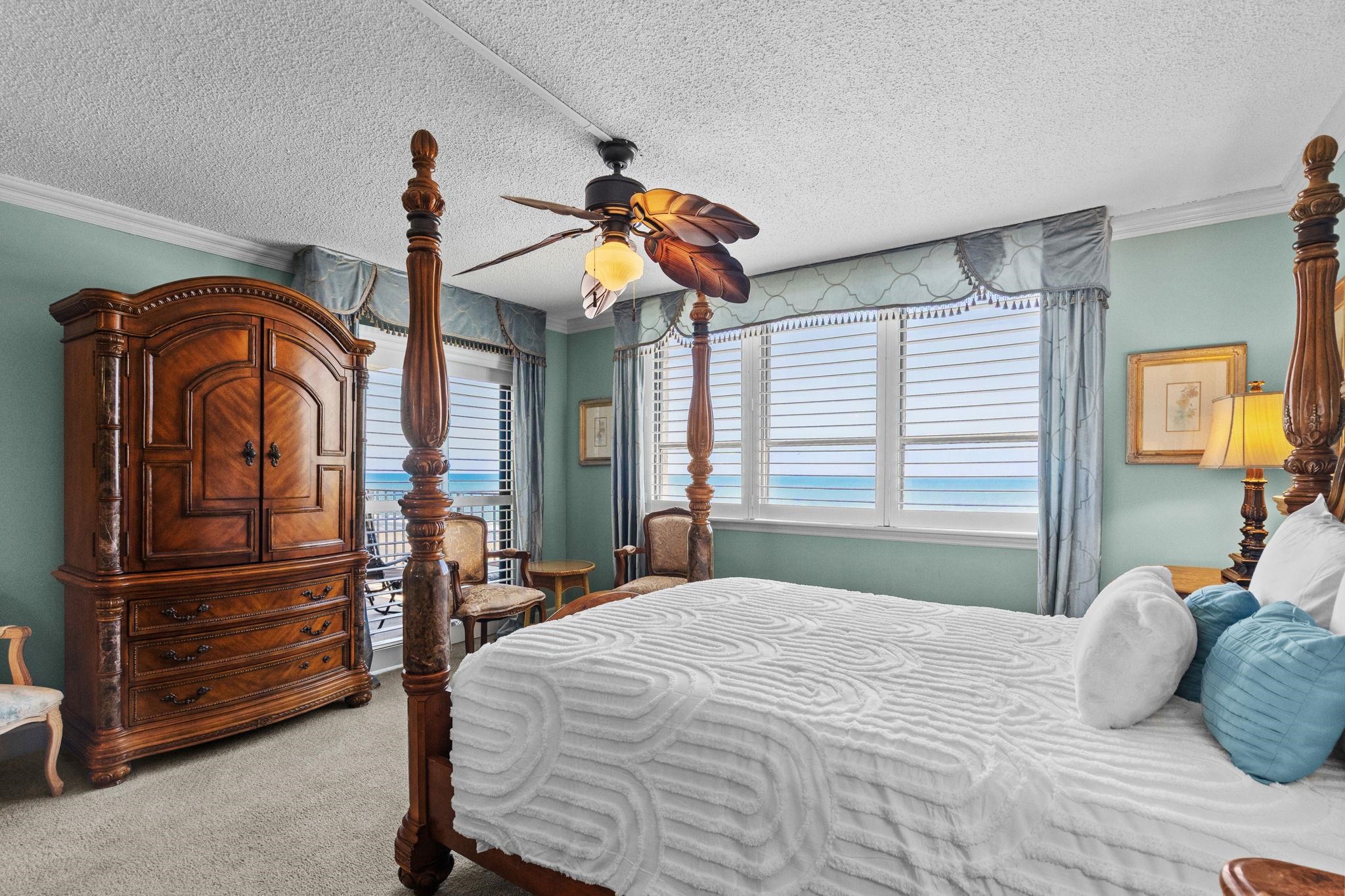 10200 Beach Club Dr. Property Photo 32
