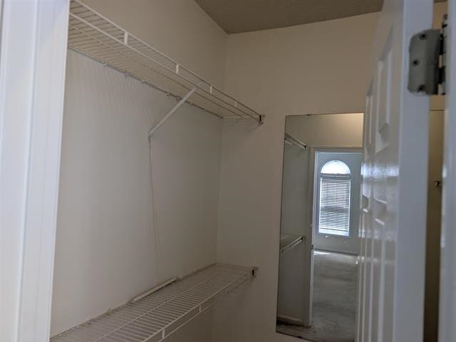 9734 Leyland Dr. Property Photo 5