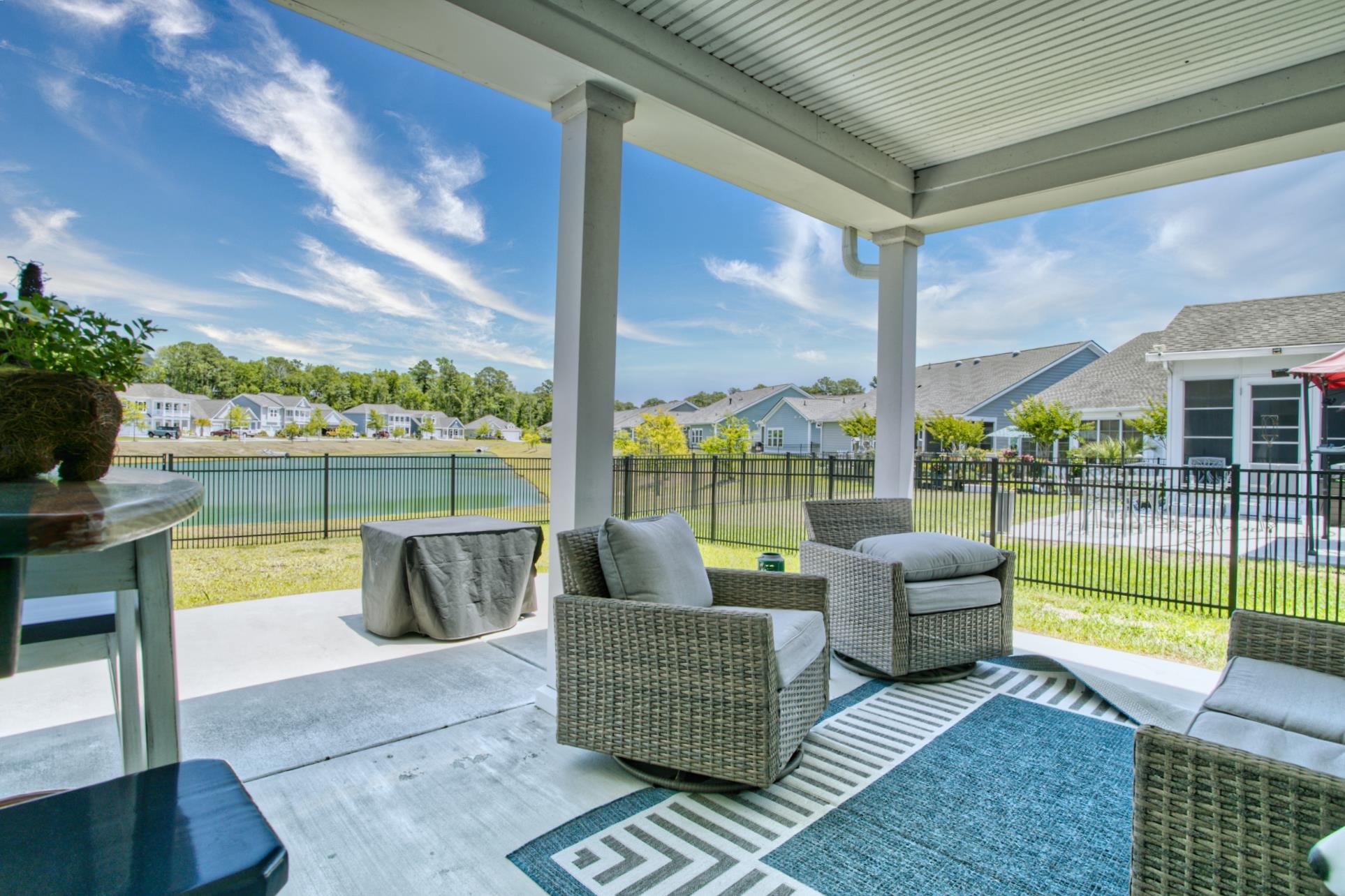 2450 Blue Crane Circle Property Photo 3