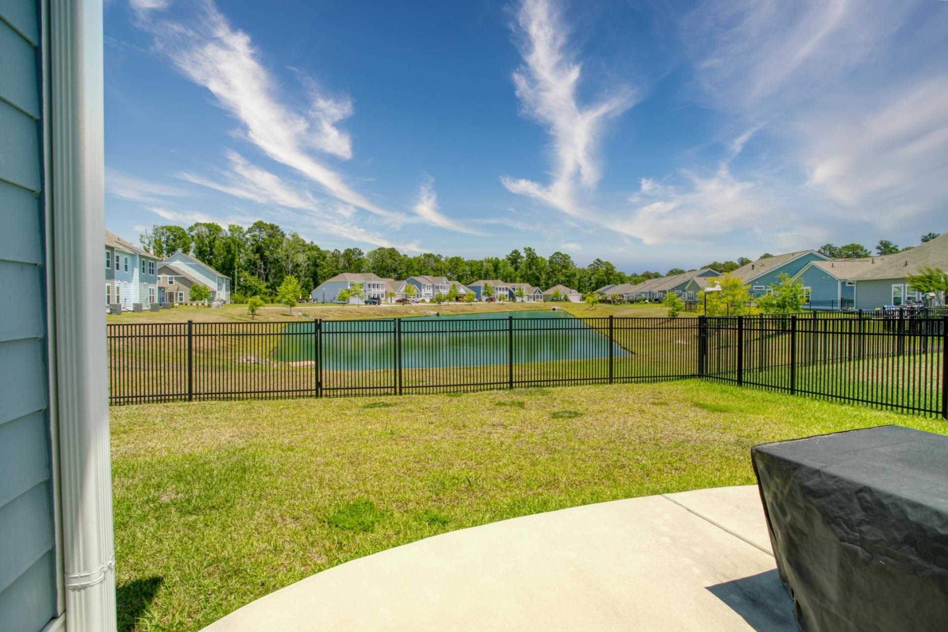 2450 Blue Crane Circle Property Photo 4