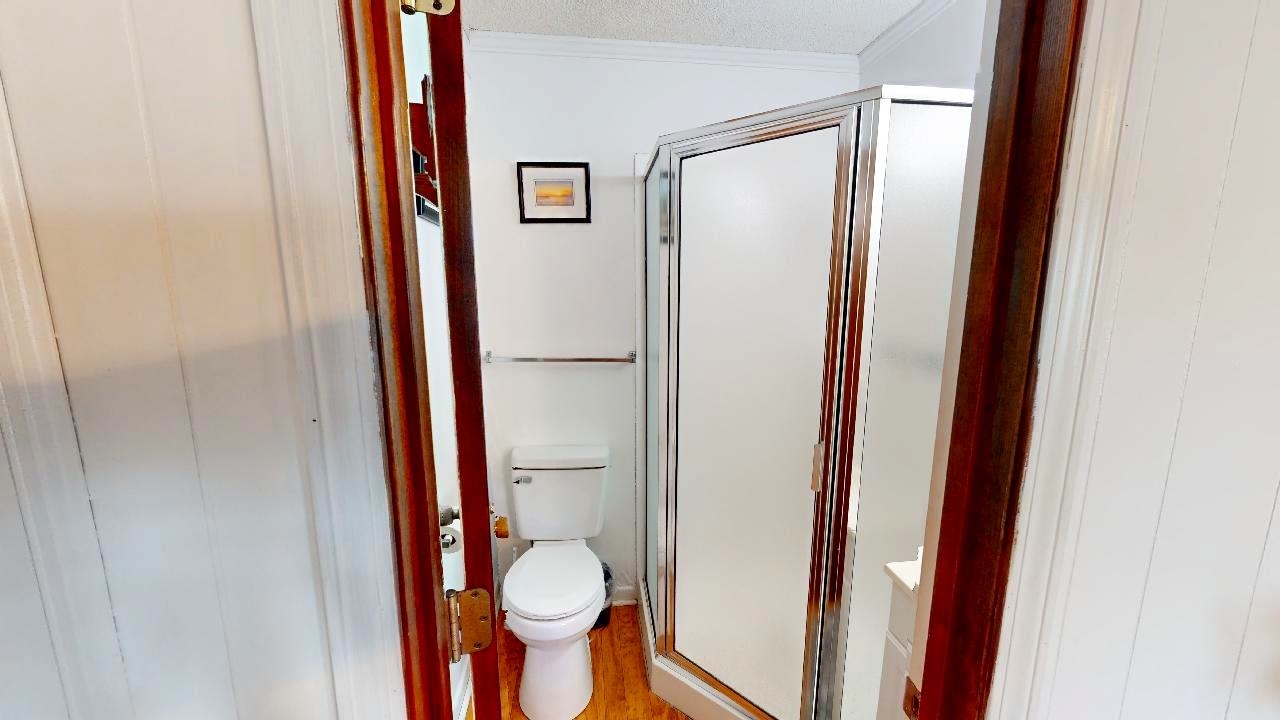 9660 Shore Dr. Property Photo 12