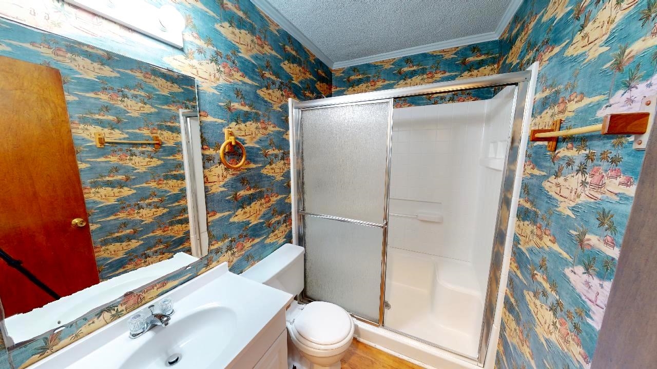 9660 Shore Dr. Property Photo 13