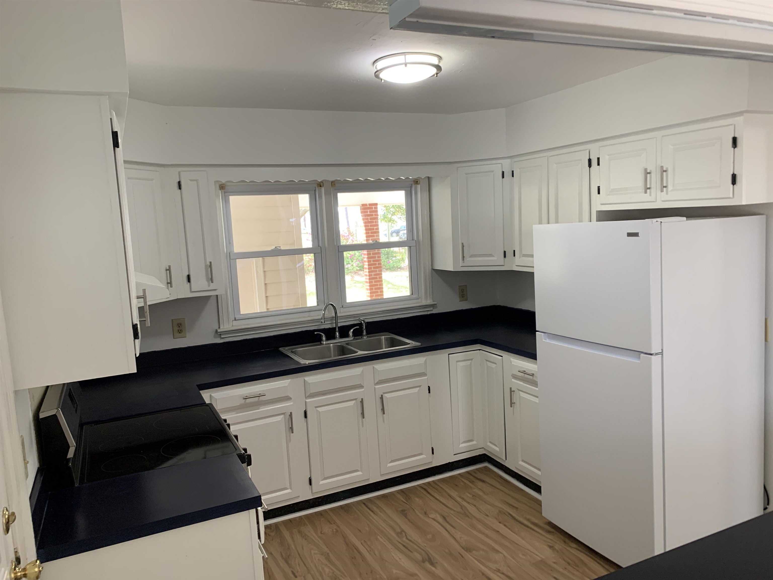 2401 Withers St. Property Photo 11