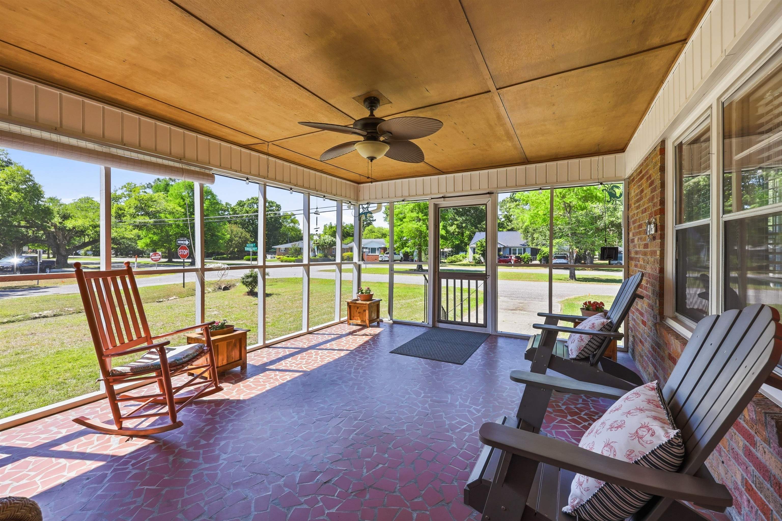 360 Kensington Blvd. Property Photo 4