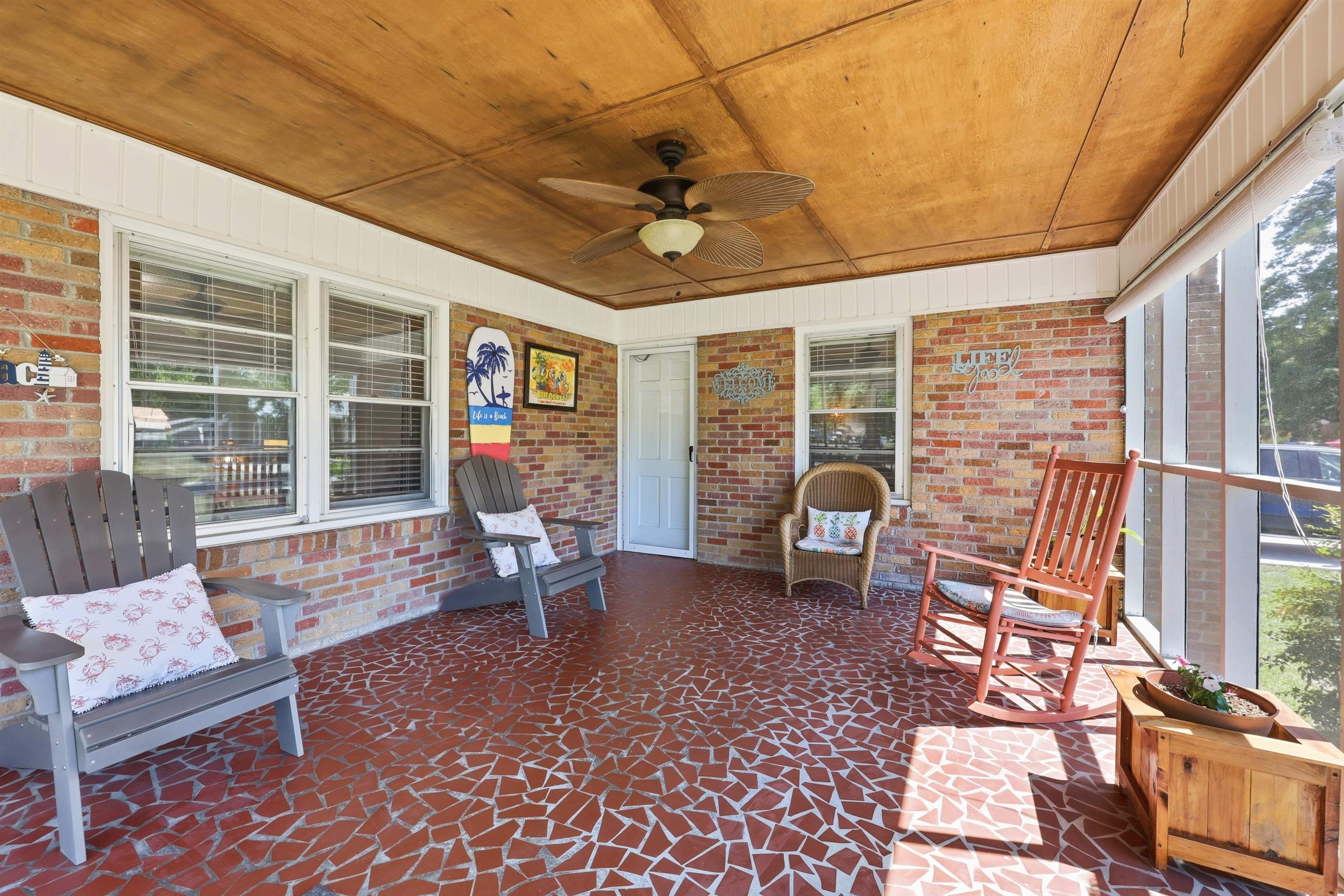 360 Kensington Blvd. Property Photo 5