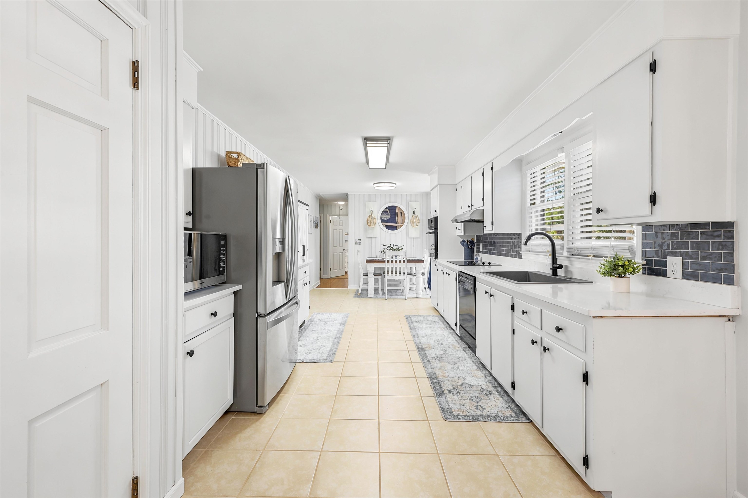360 Kensington Blvd. Property Photo 8