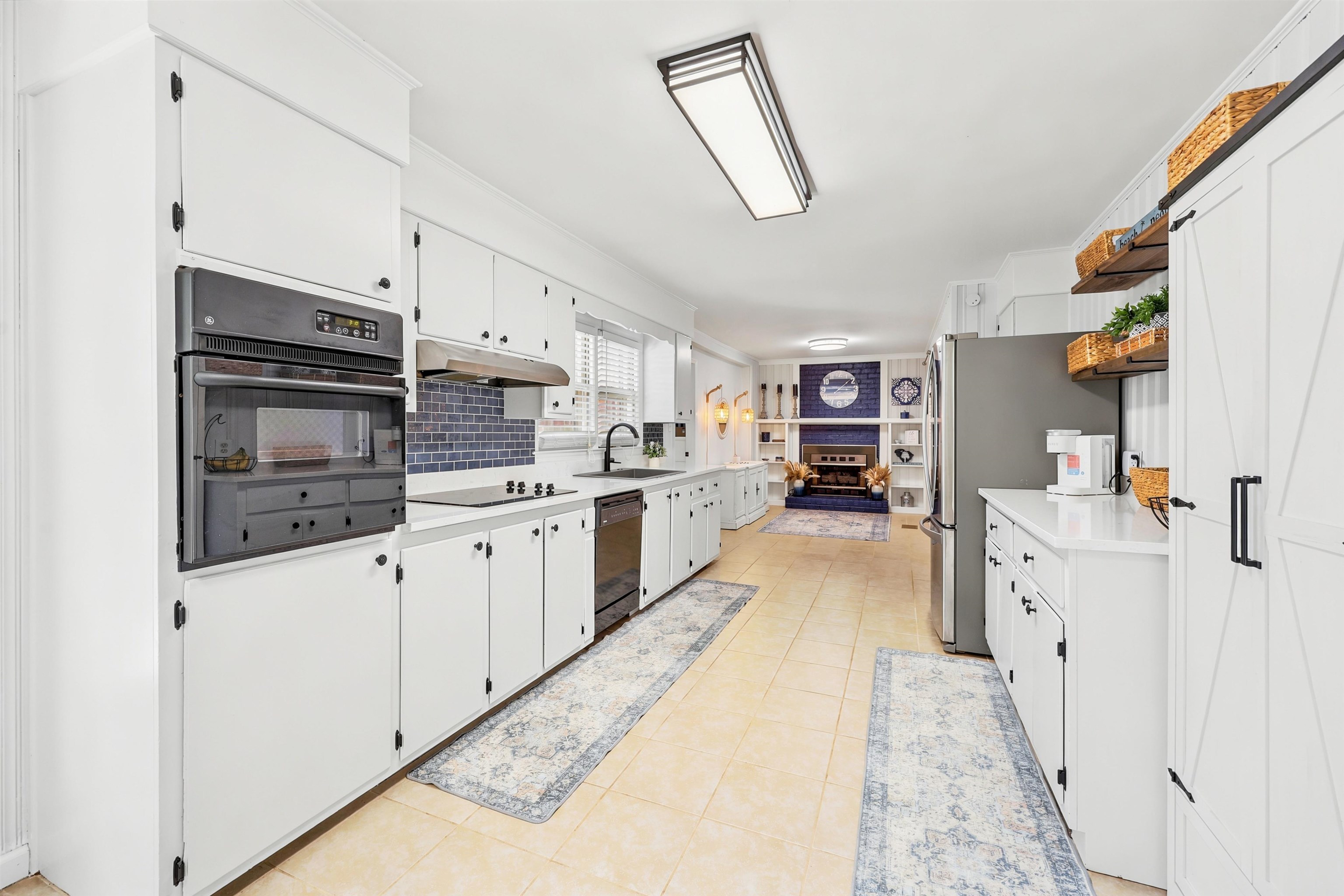 360 Kensington Blvd. Property Photo 10