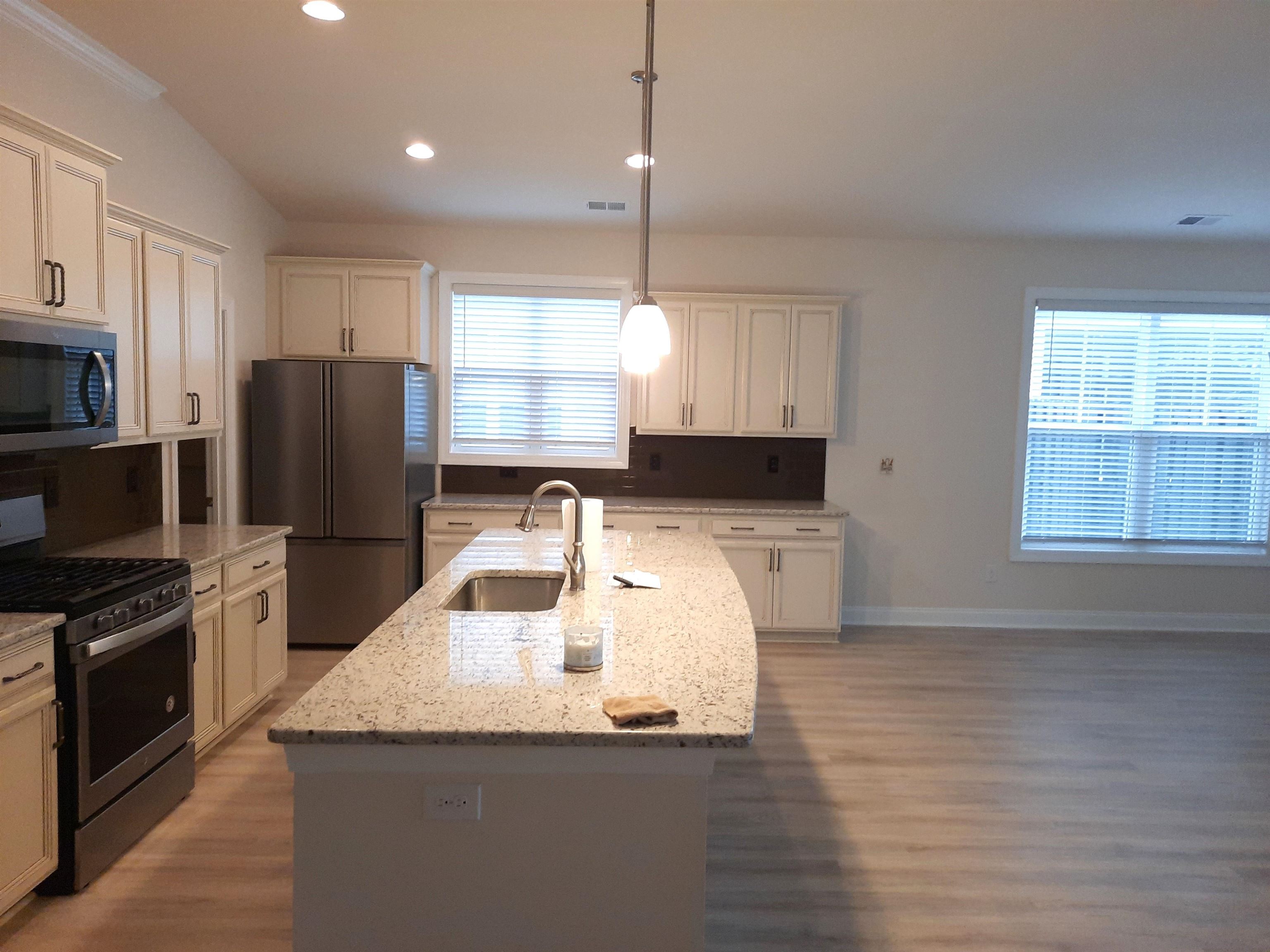 1826 Zodiac Court Property Photo 8