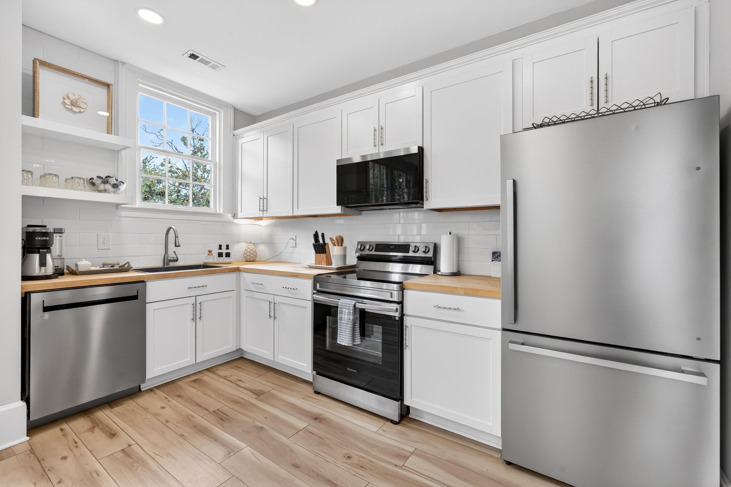 127 Broad St. Property Photo 25