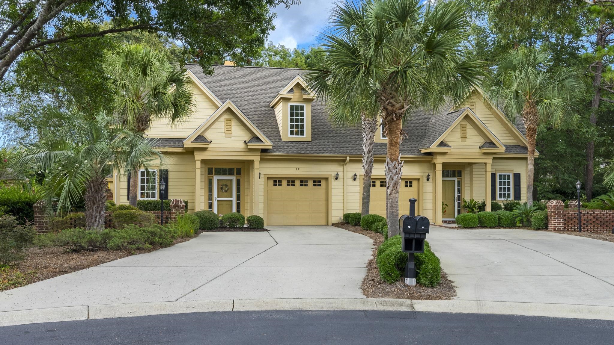 12 Courtyard Circle Property Photo 1