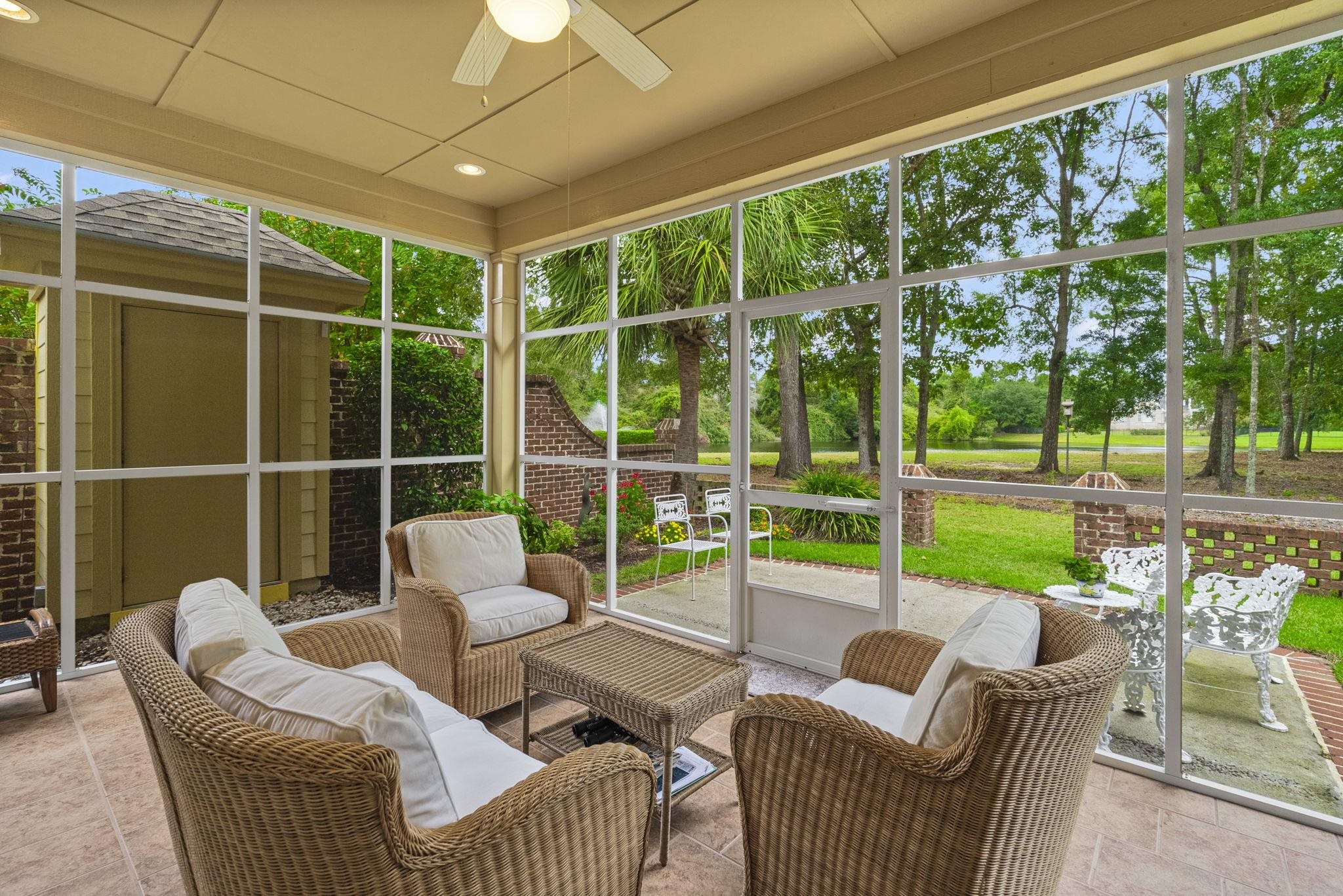 12 Courtyard Circle Property Photo 5