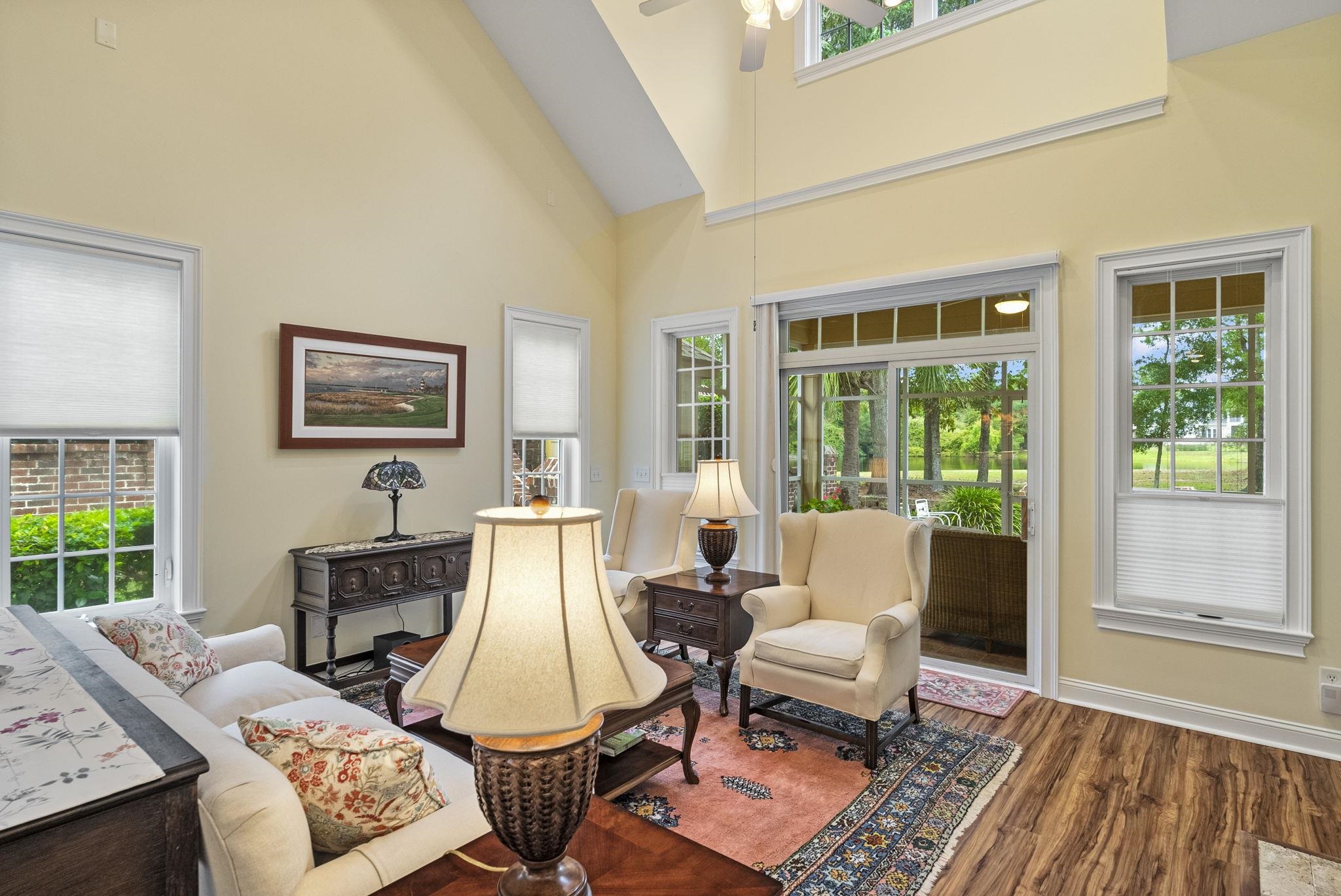 12 Courtyard Circle Property Photo 17