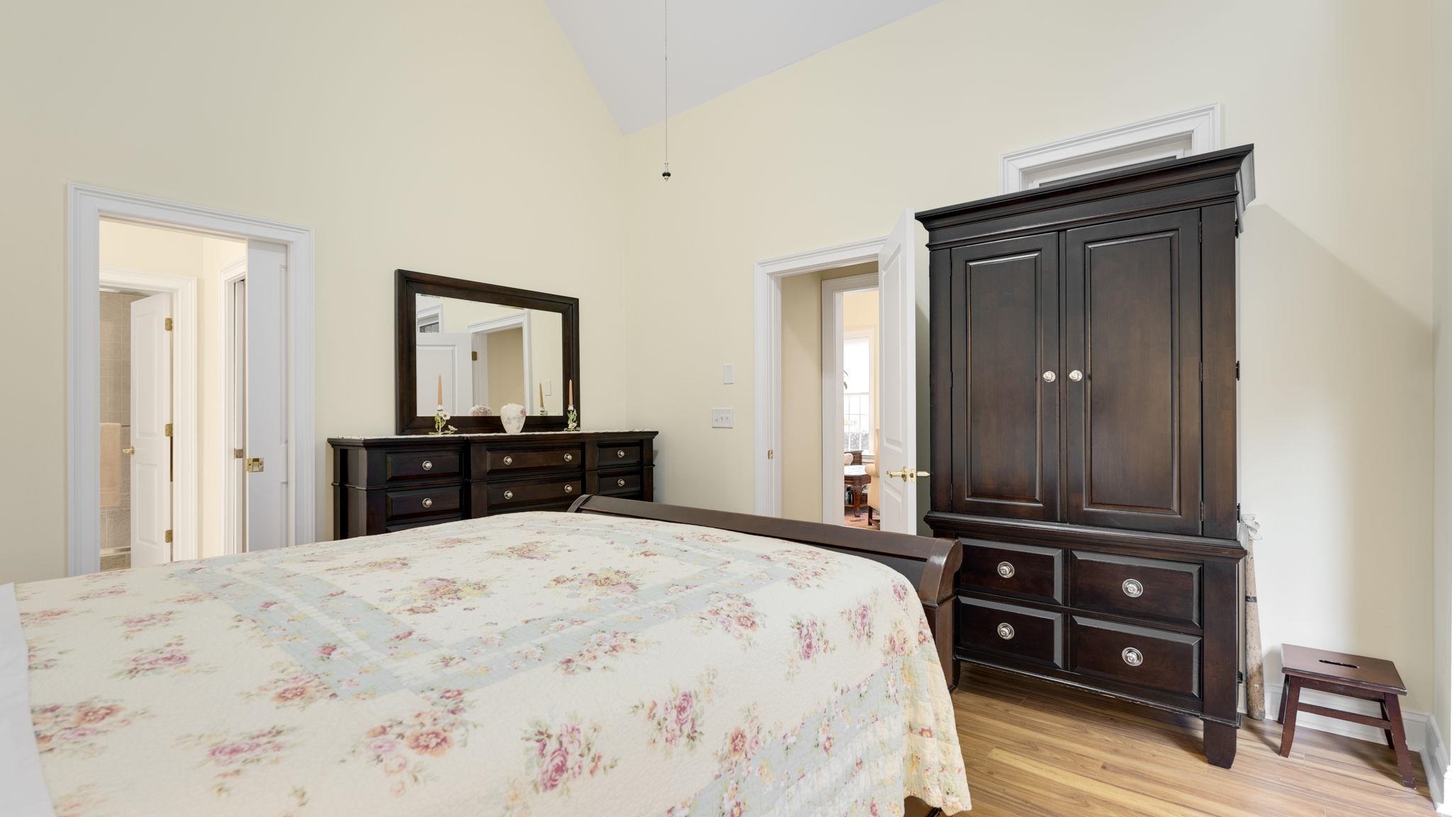 12 Courtyard Circle Property Photo 20