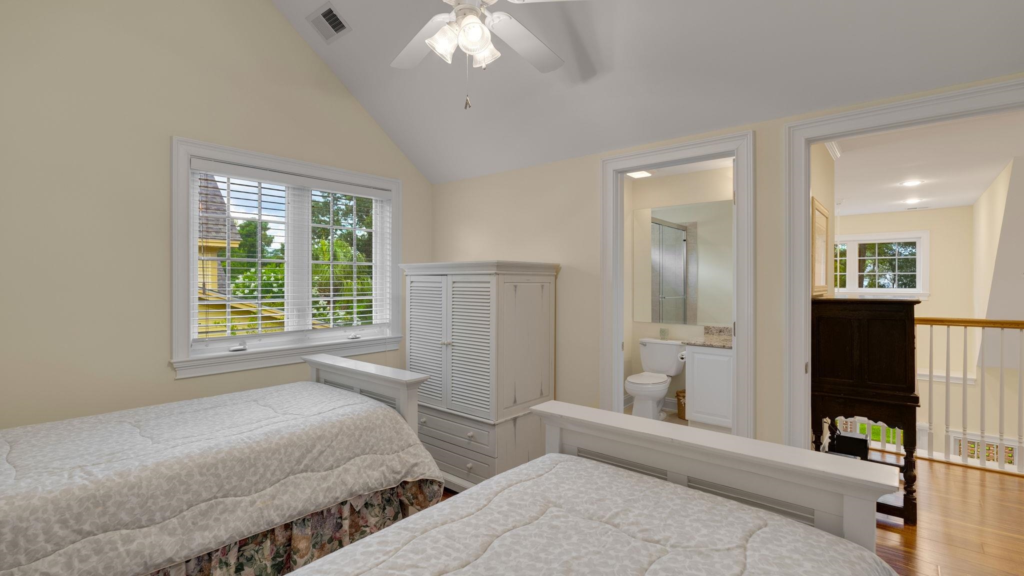 12 Courtyard Circle Property Photo 24