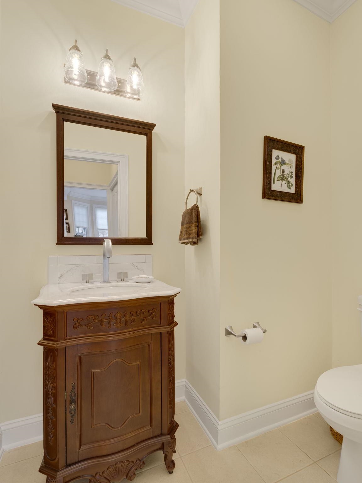 12 Courtyard Circle Property Photo 32