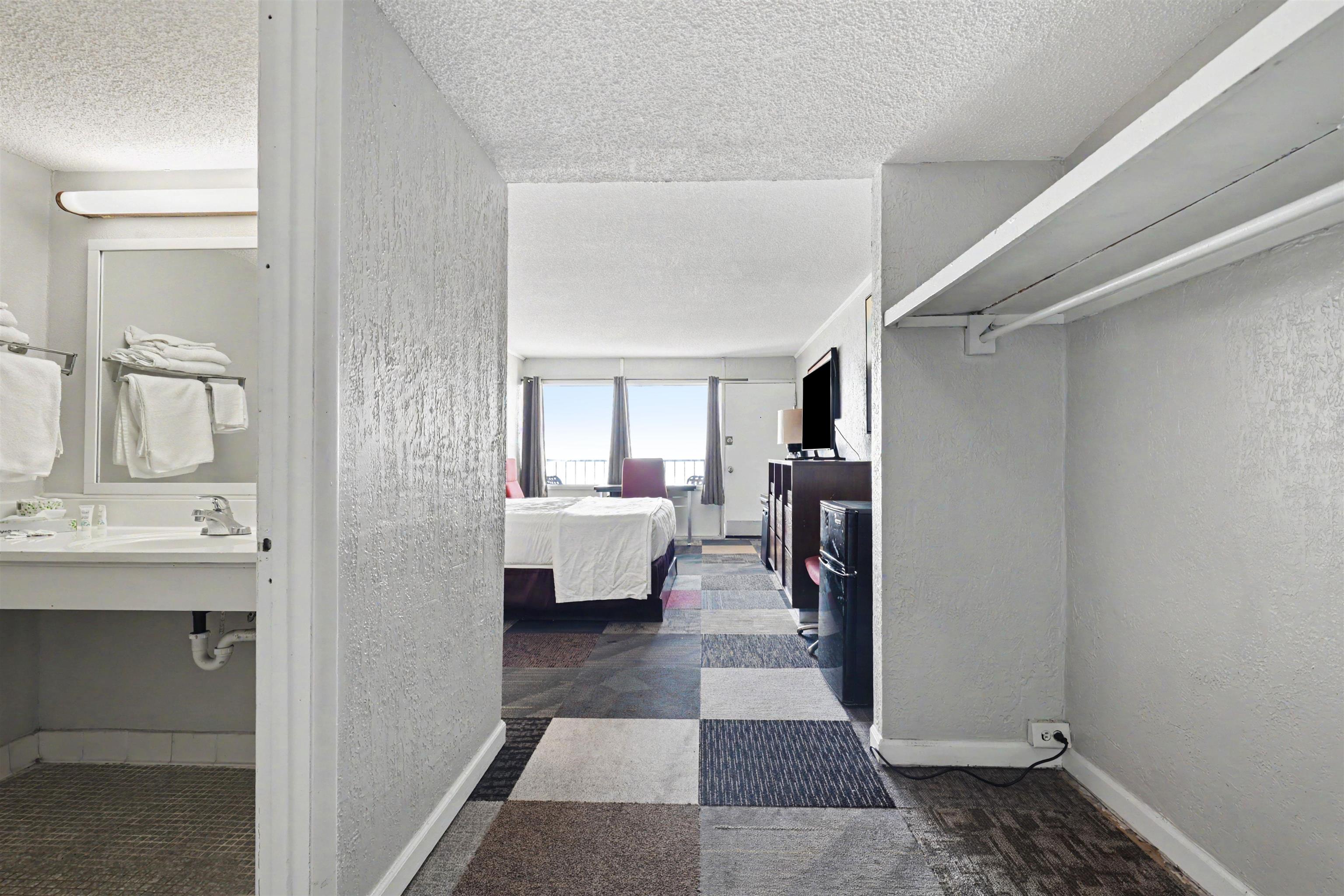 1415 S Ocean Blvd. Property Photo 21