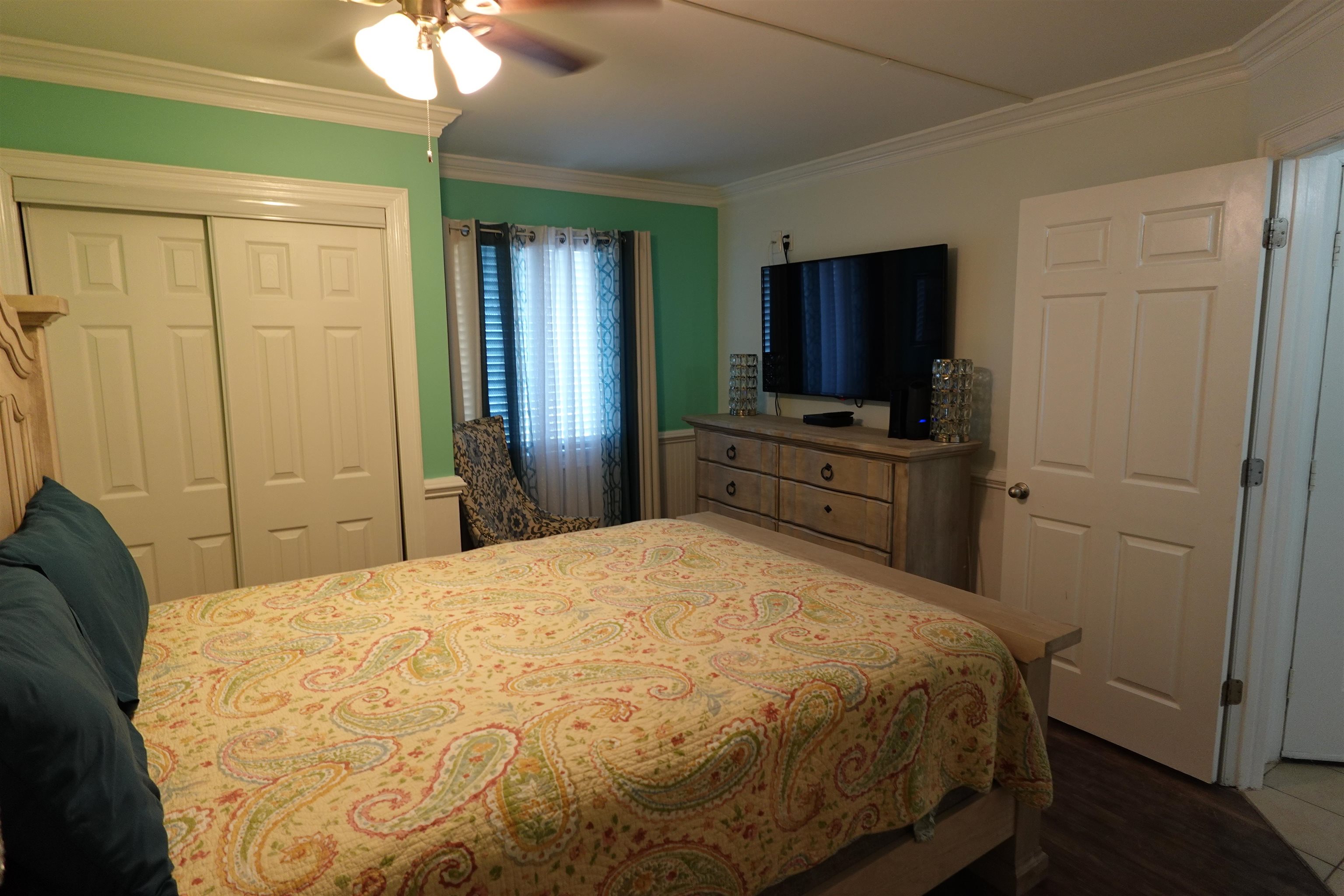 5523 Ocean Blvd. N Property Photo 3